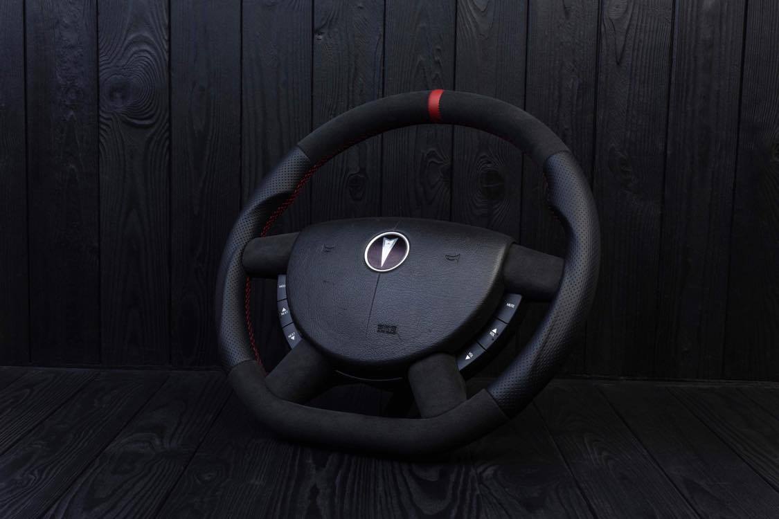 Steering wheel Pontiac GTO Perforated leather/Alcantara/Red stripe - Image 2