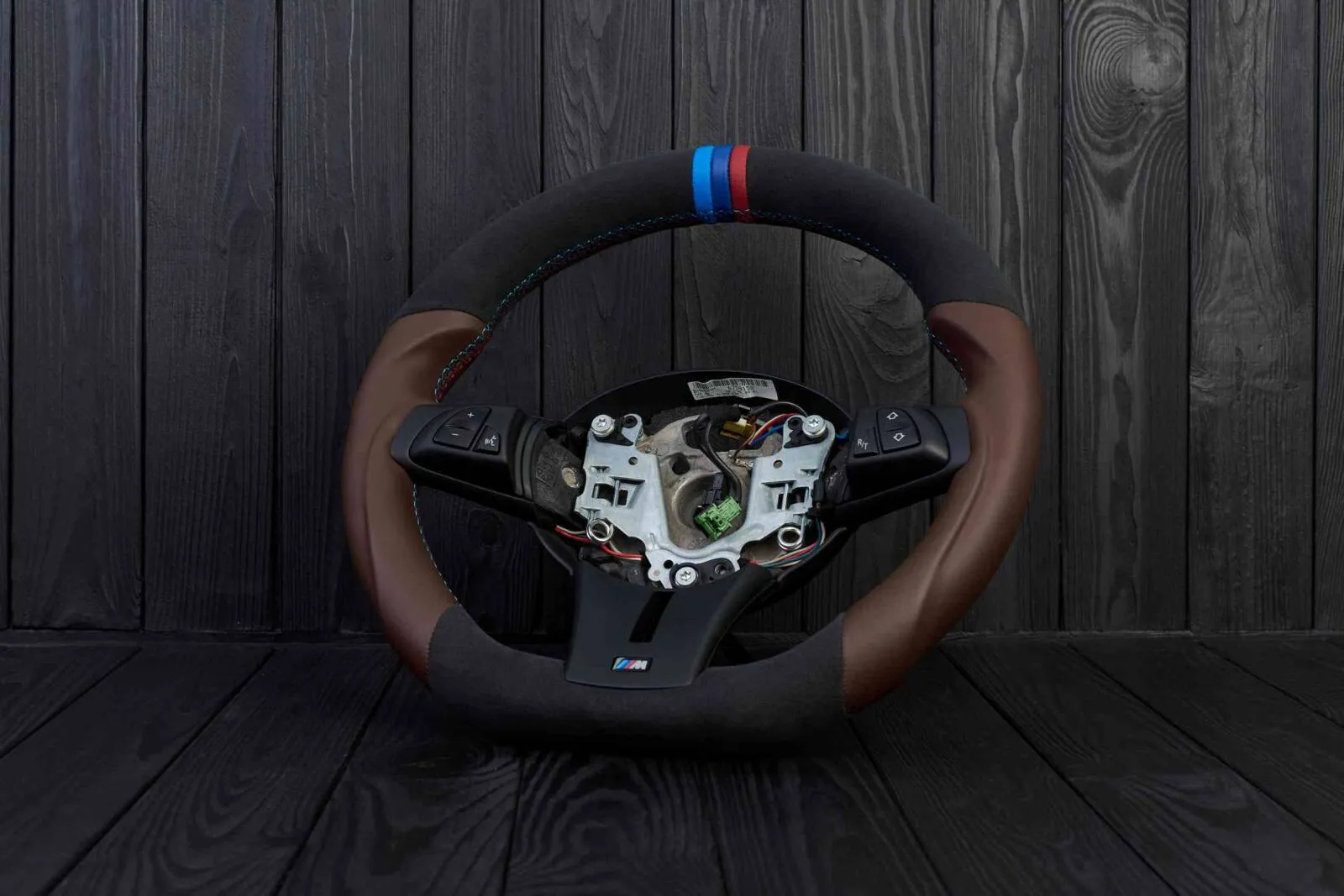 Steering wheel BMW Z-4 Alcantara/Napa/M Stripe - Image 3