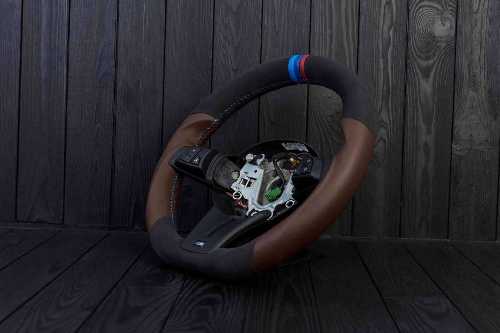 Steering wheel BMW Z-4 Alcantara/Napa/M Stripe - Image 4