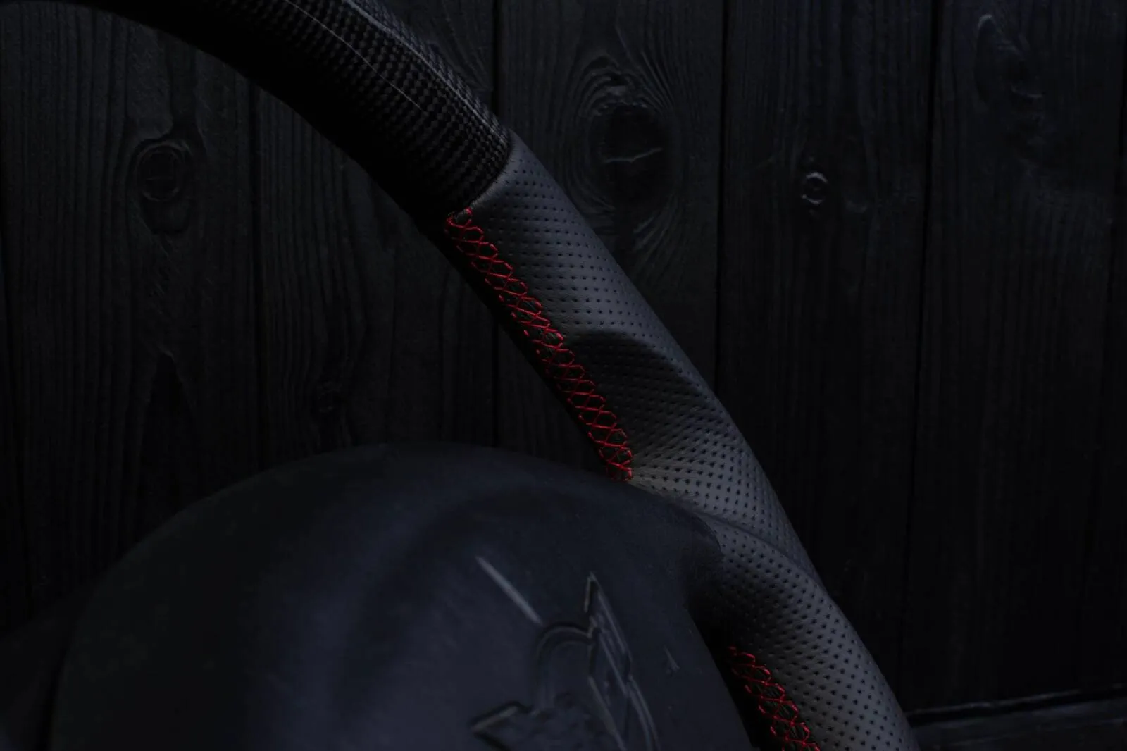 Steering wheel Corvette C5 Reduced diameter Carbon fiber/Perforated leather/Red stripe - Image 6