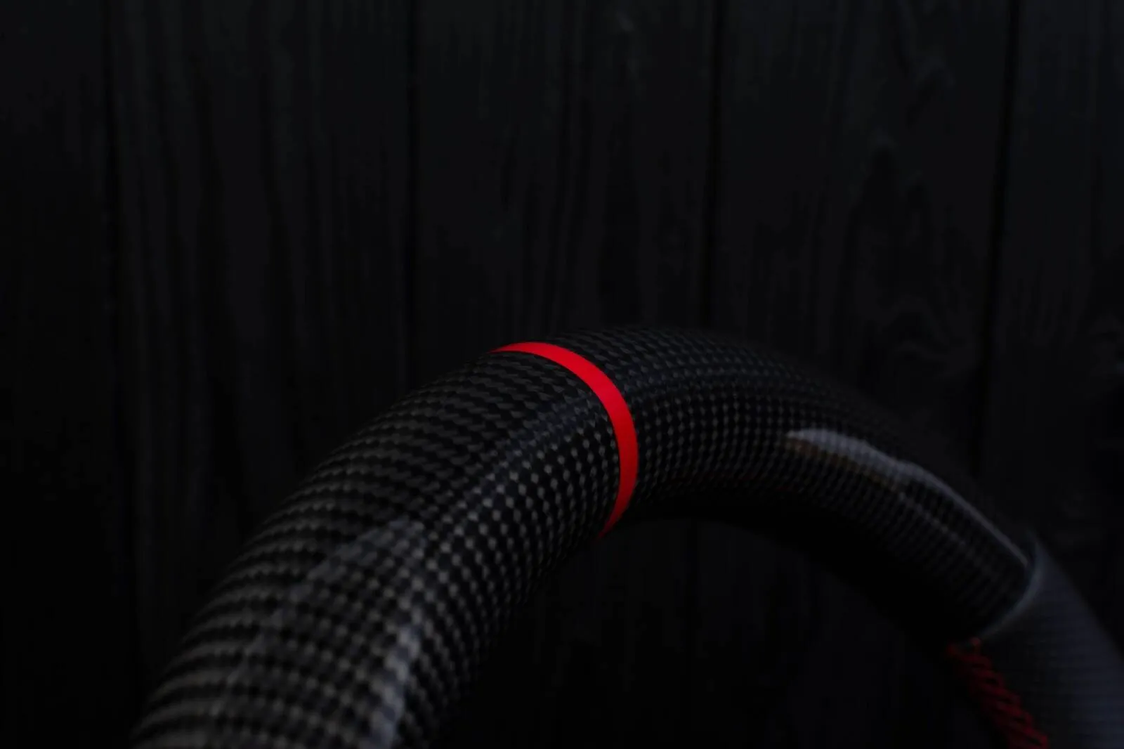 Steering wheel Corvette C5 Reduced diameter Carbon fiber/Perforated leather/Red stripe - Image 9