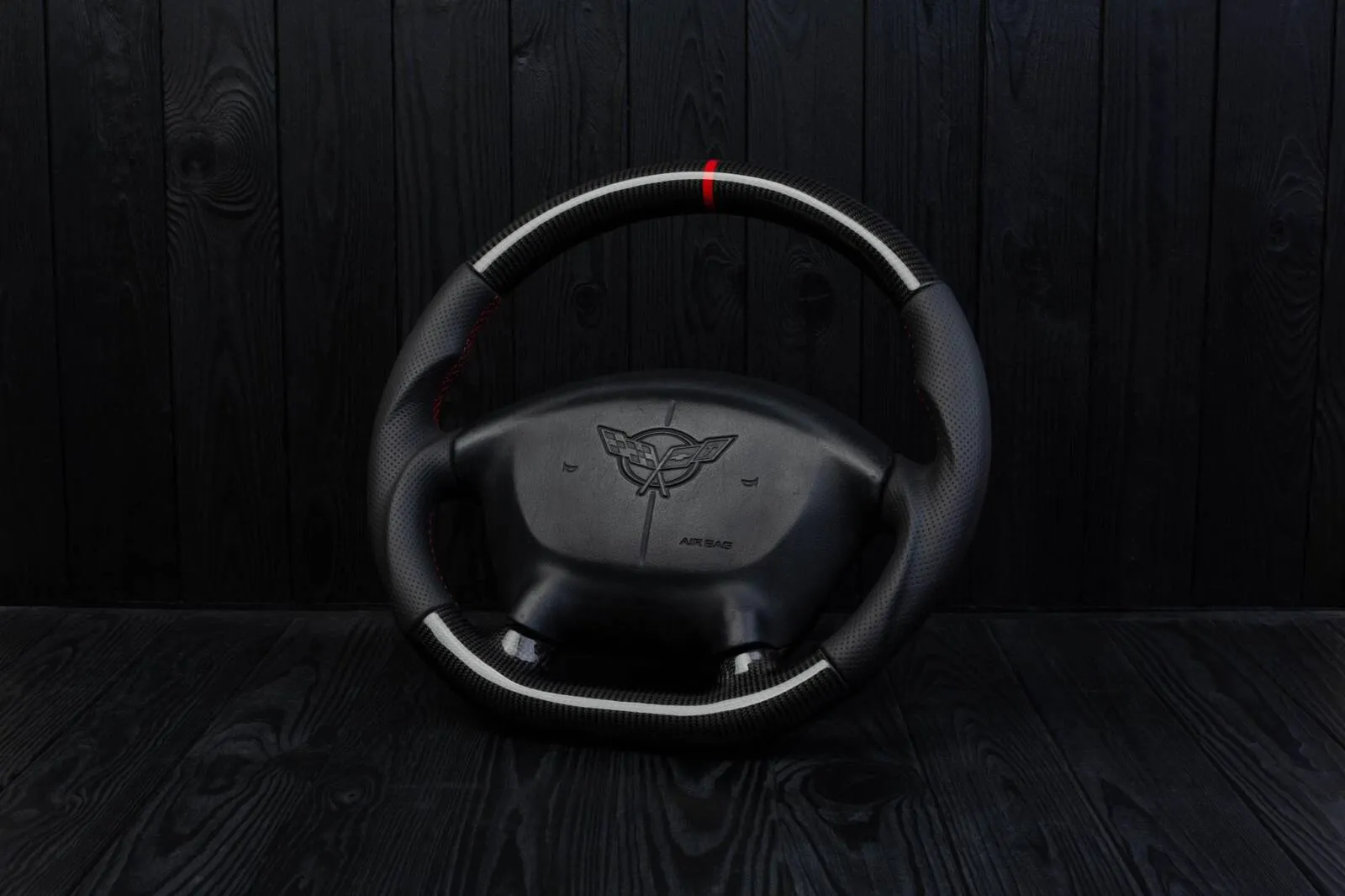 Steering wheel Corvette C5 Reduced diameter Carbon fiber/Perforated leather/Red stripe - Image 4