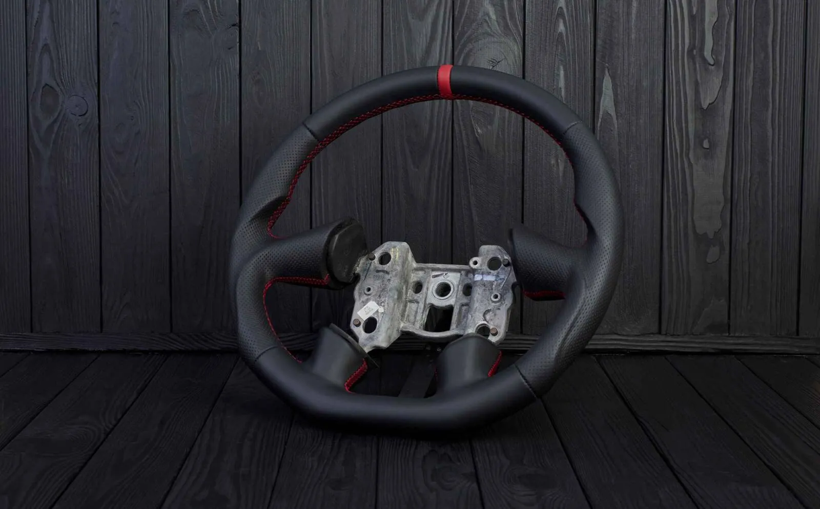 Steering wheel 2005 Corvette C6 Napa/Perforated leather/Red stripe - Image 3