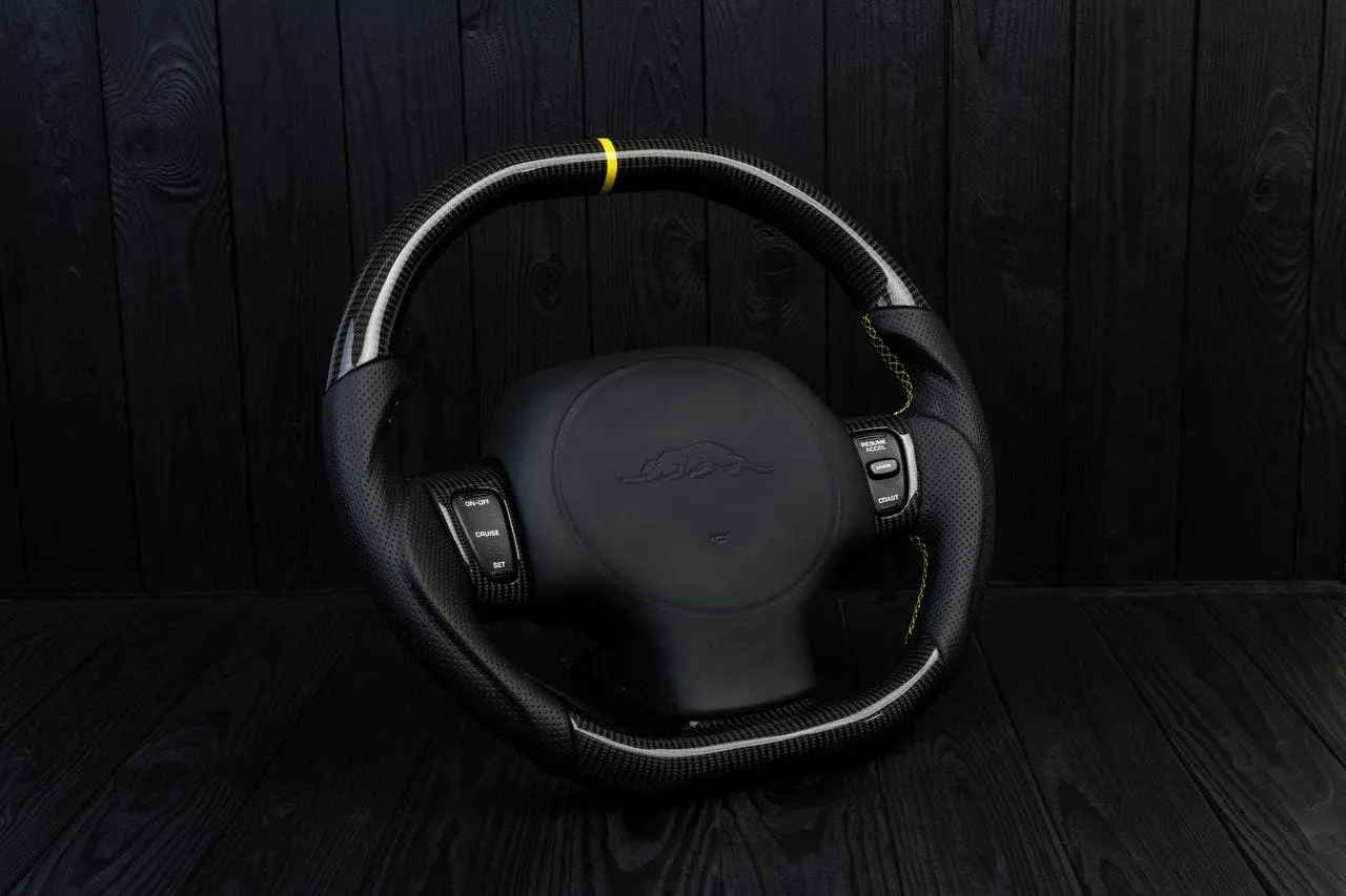 Steering wheel Plymouth/Chrysler Prowler Carbon fiber/Perforated leather/Yellow stripe - Image 3