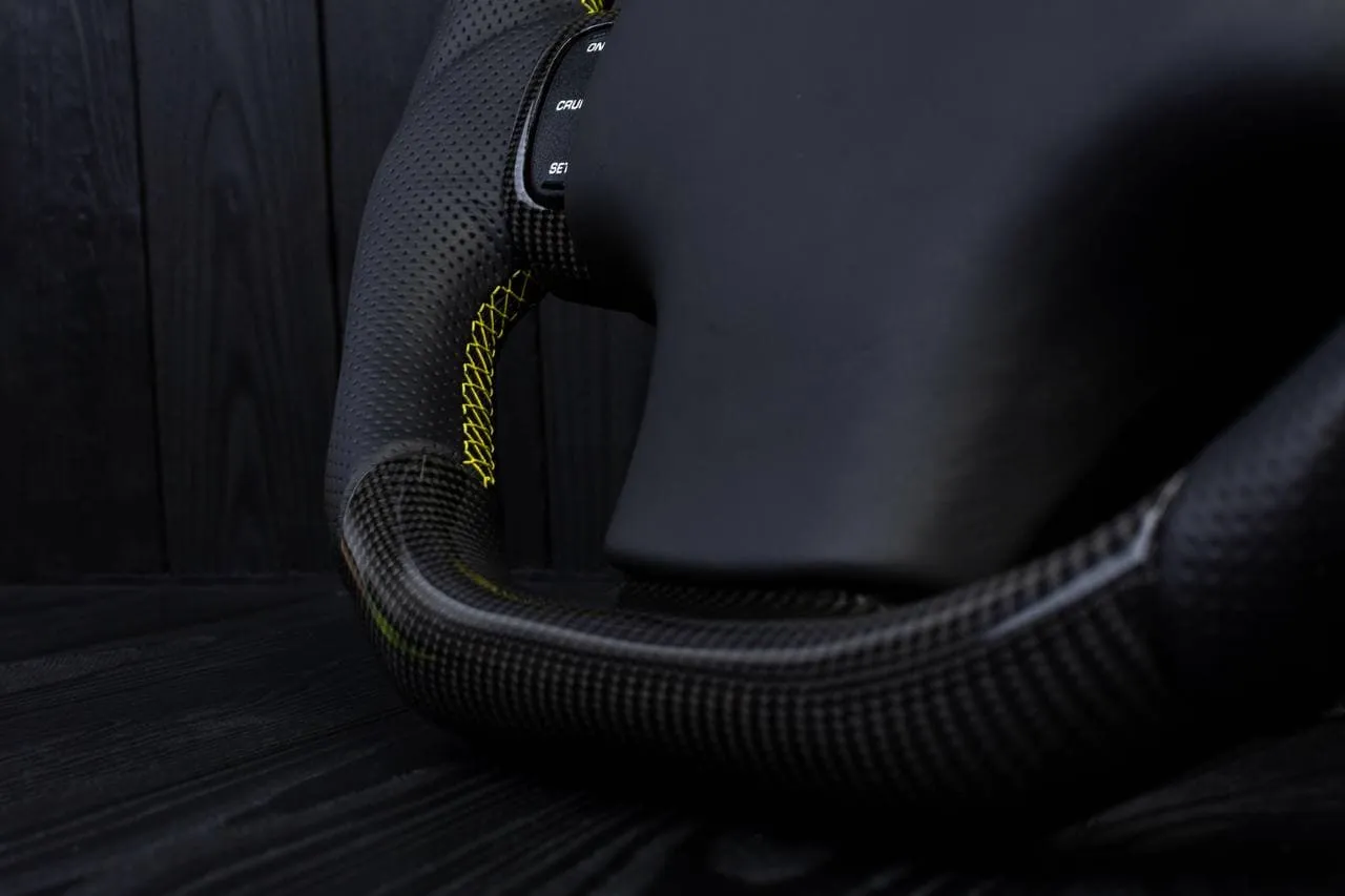 Steering wheel Plymouth/Chrysler Prowler Carbon fiber/Perforated leather/Yellow stripe - Image 6