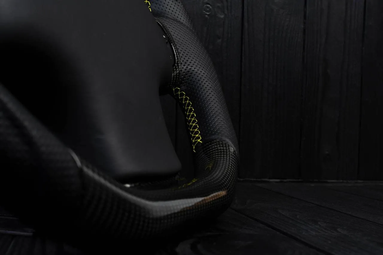 Steering wheel Plymouth/Chrysler Prowler Carbon fiber/Perforated leather/Yellow stripe - Image 7