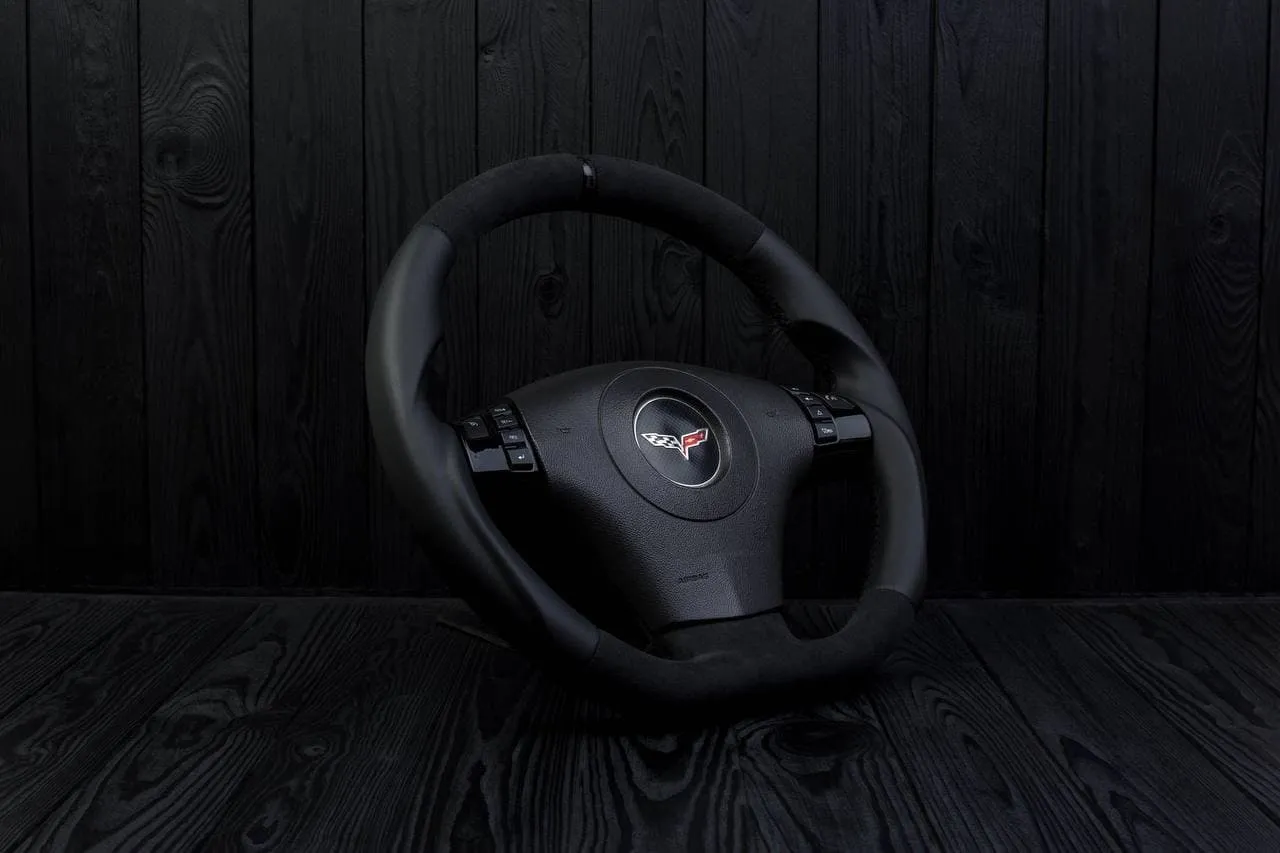 Steering wheel 2006-2011 Corvette C6 Napa/Alcantara/Carbon stripe - Image 5