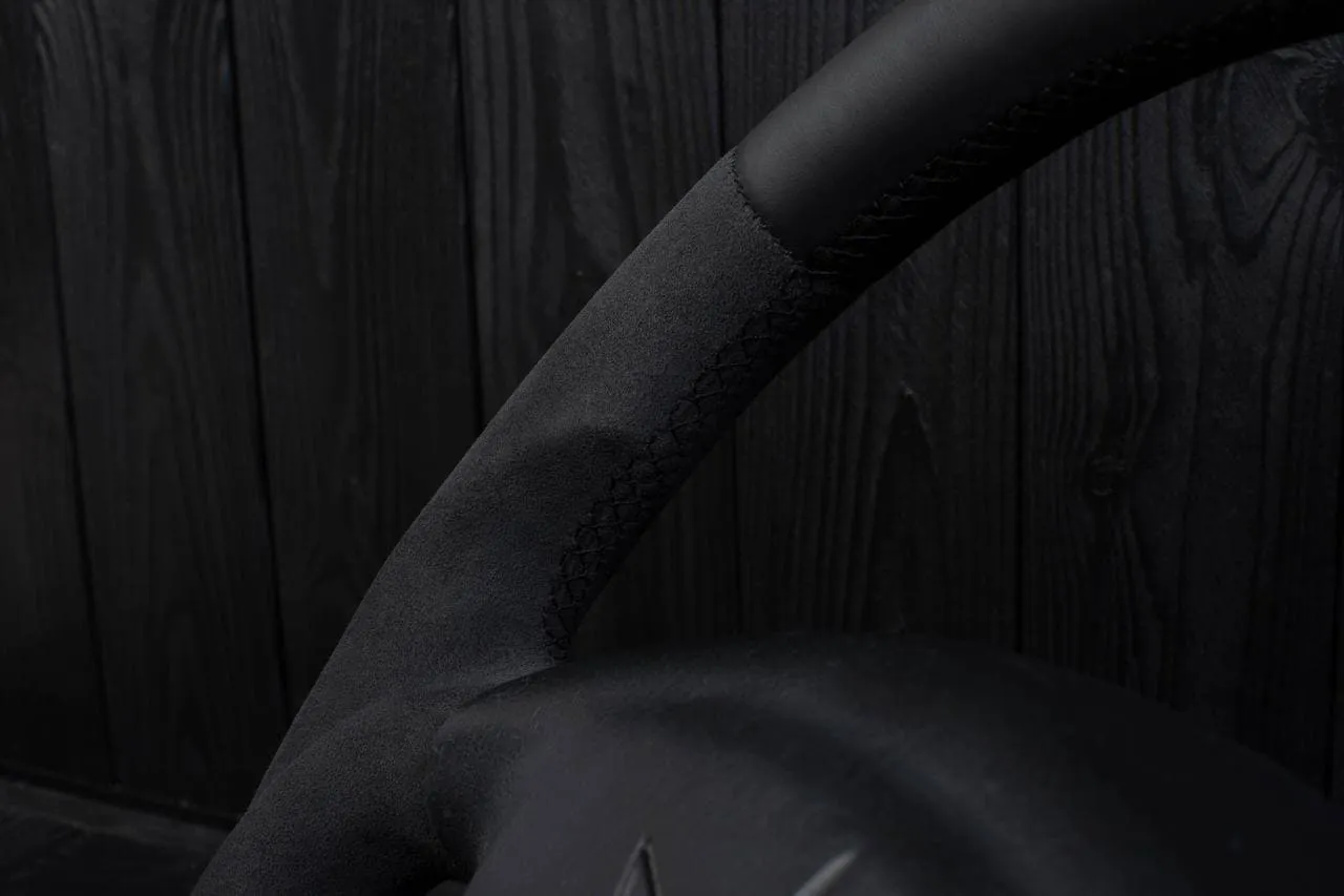Steering wheel 1997-2004 Corvette C5 Reduced diameter Napa/Alcantara/Red stripe - Image 8
