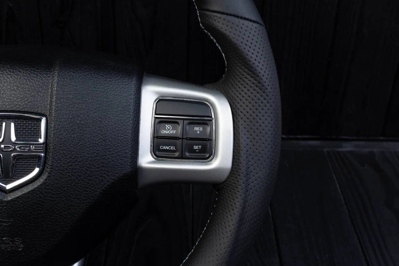 Steering wheel 2011-2014 Dodge Charger/Challenger Perforated leather/Napa/Grey stripe - Image 9