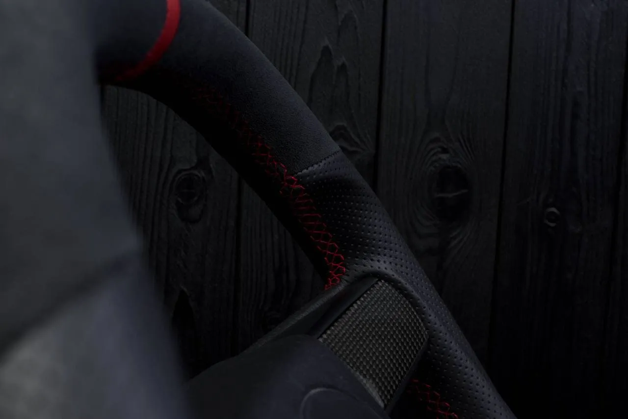 Steering wheel 2005-2010 Dodge Charger/Challenger + carbon trims Carbon fiber/Alcantara/Perforated leather/Red stripe - Image 8