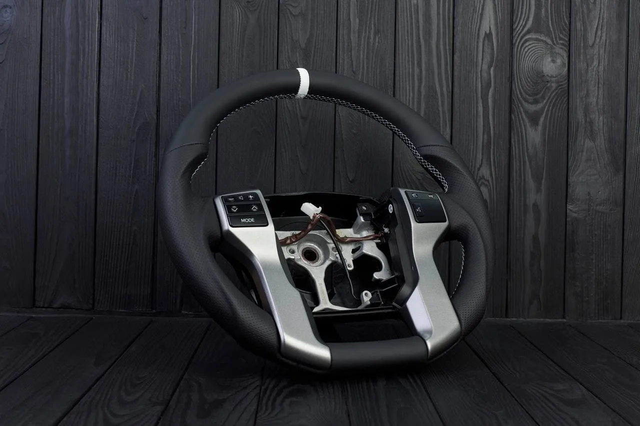 Steering wheel 2010+ Toyota 4Runner/Tacoma/Tundra/Sequoia Napa/Perforated leather/White stripe - Image 4