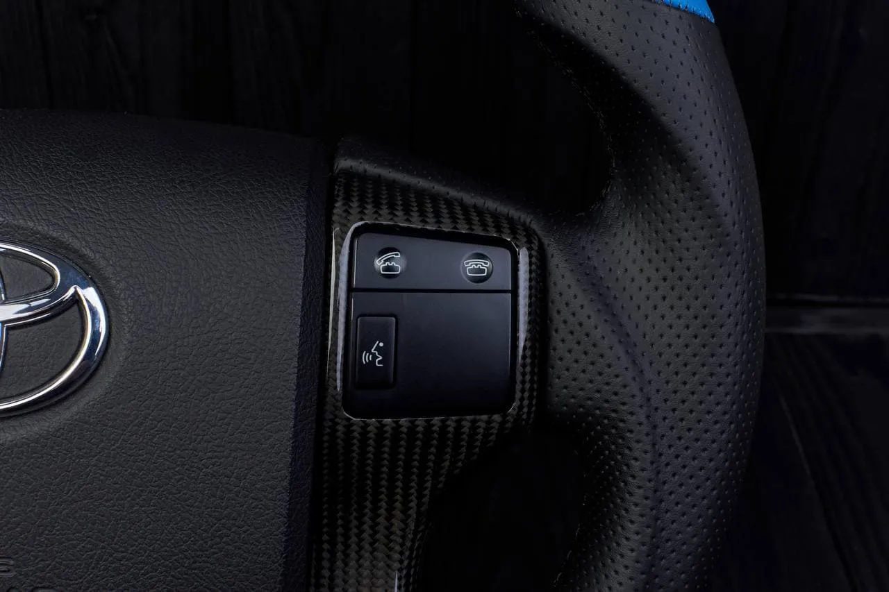 Steering wheel 2010+ Toyota 4Runner/Tacoma/Tundra/Sequoia (No carbon trims) Napa/Perforated leather/Black stripe - Image 5