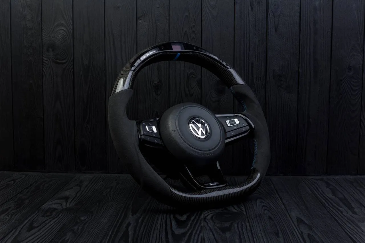 Custom Steering wheel Volkswagen 2015-2019 MK7 GTI Alcanatara/Carbon fiber/Led screen - Image 6