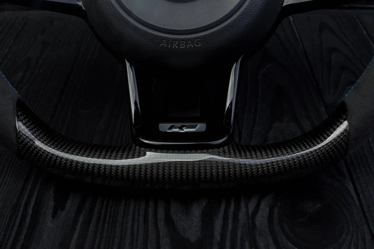 Custom Steering wheel Volkswagen 2015-2019 MK7 GTI Alcanatara/Carbon fiber/Led screen - Image 12
