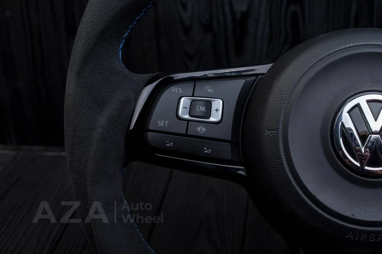 Custom Steering wheel Volkswagen 2015-2019 MK7 GTI Alcanatara/Carbon stripe - Image 11