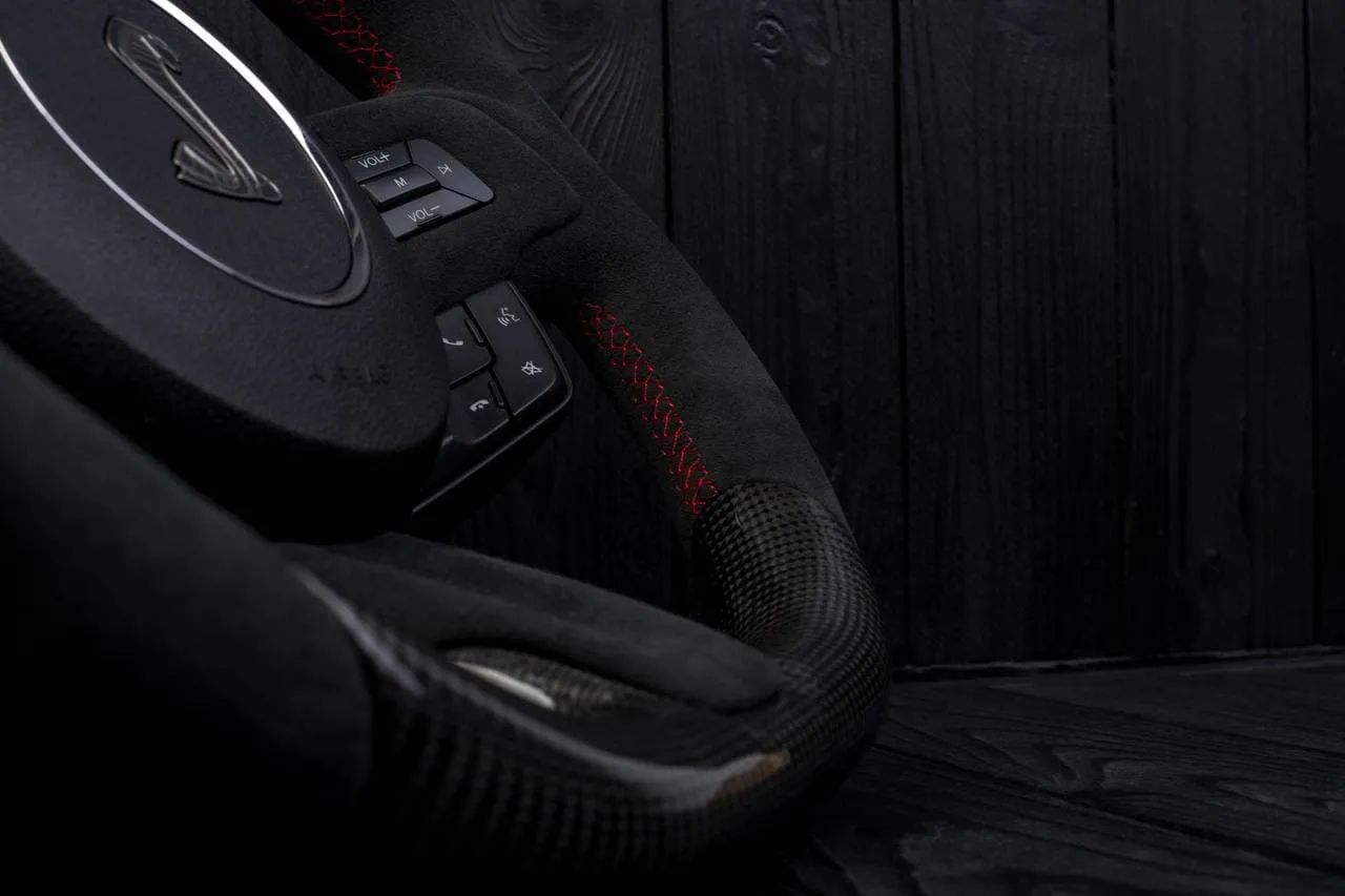 Steering wheel 2015+ Mustang custom unique carbon steering wheel + red details + alcantara trims and sides. (Less air bag/buttons) - Image 9