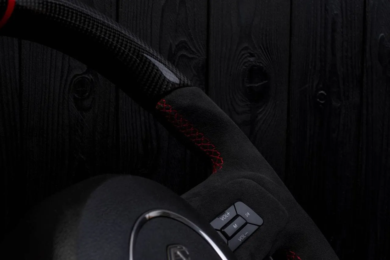 Steering wheel 2015+ Mustang custom unique carbon steering wheel + red details + alcantara trims and sides. (Less air bag/buttons) - Image 11