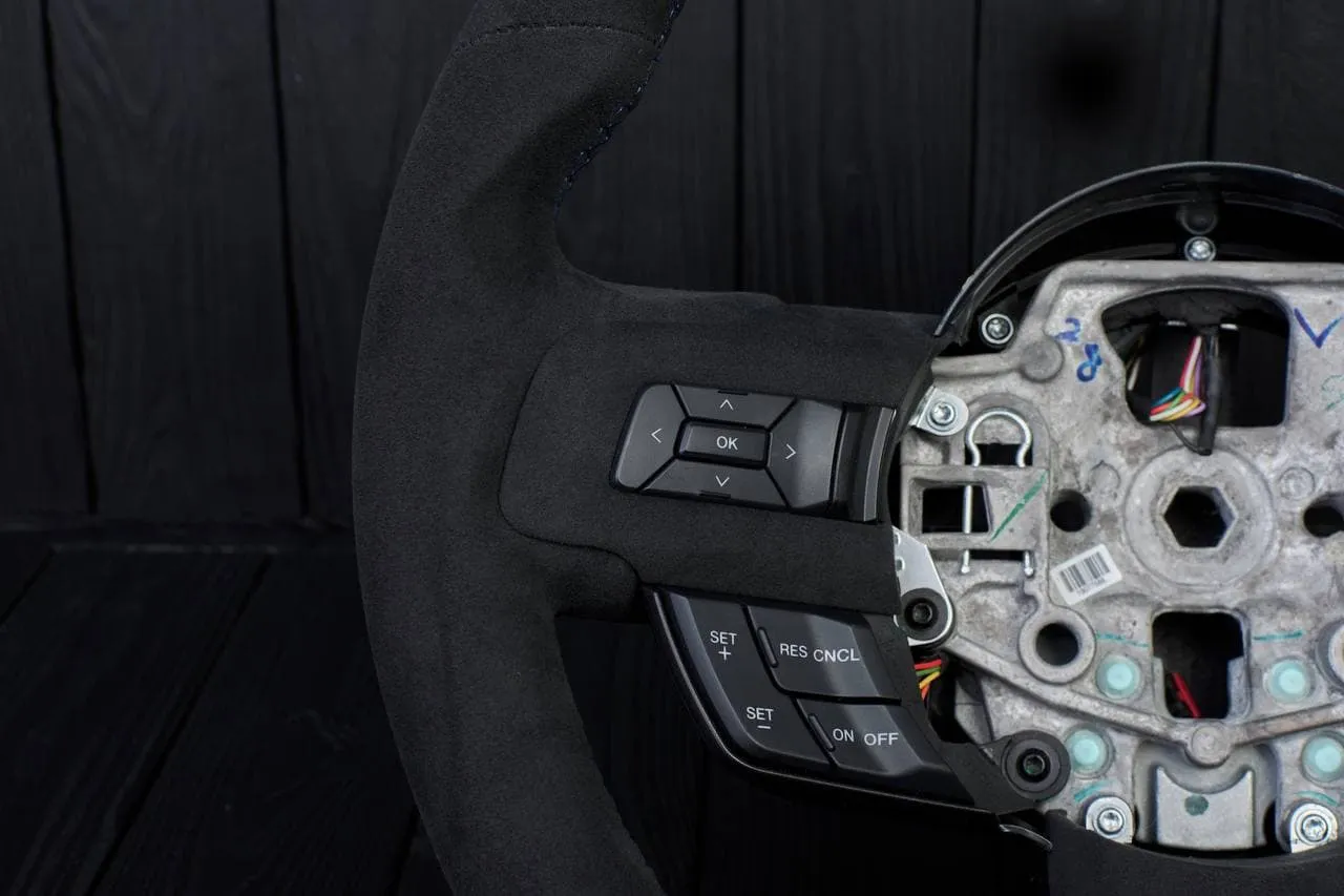 Steering wheel Mustang 2015+ Alcantara/Dark blue details (Less buttons) - Image 7