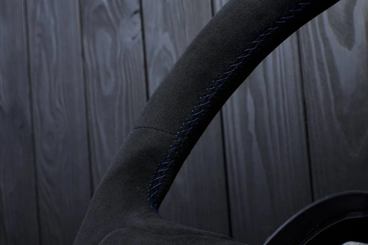 Steering wheel Mustang 2015+ Alcantara/Dark blue details (Less buttons) - Image 10