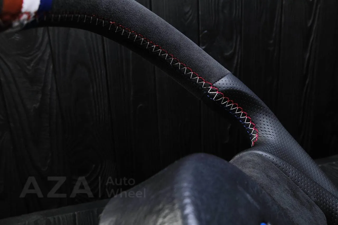 Steering Wheel Fox Body Ford Mustang GT Cobra SVT Saleen Roush Alcantara/Perforated leather/American Flag color details - Image 12