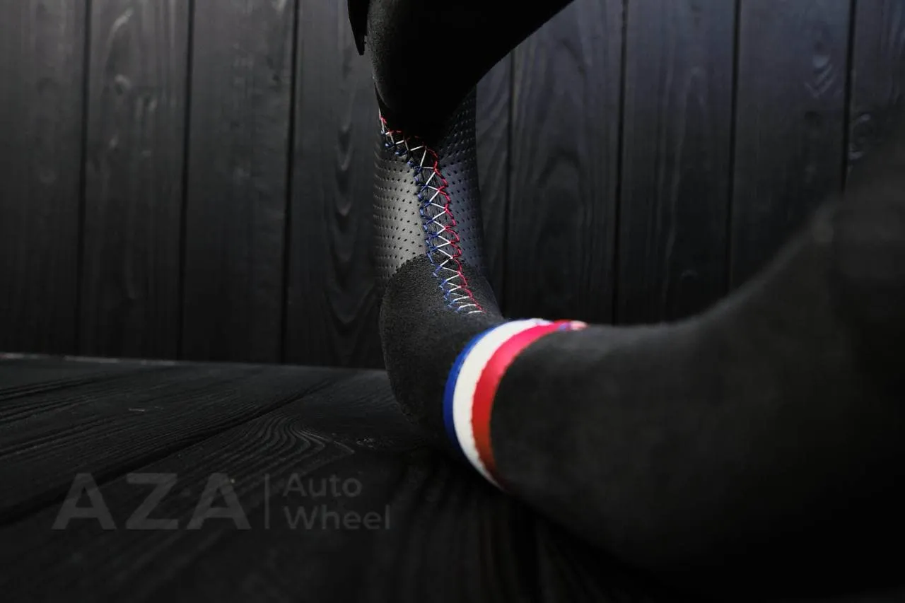 Steering Wheel Fox Body Ford Mustang GT Cobra SVT Saleen Roush Alcantara/Perforated leather/American Flag color details - Image 14