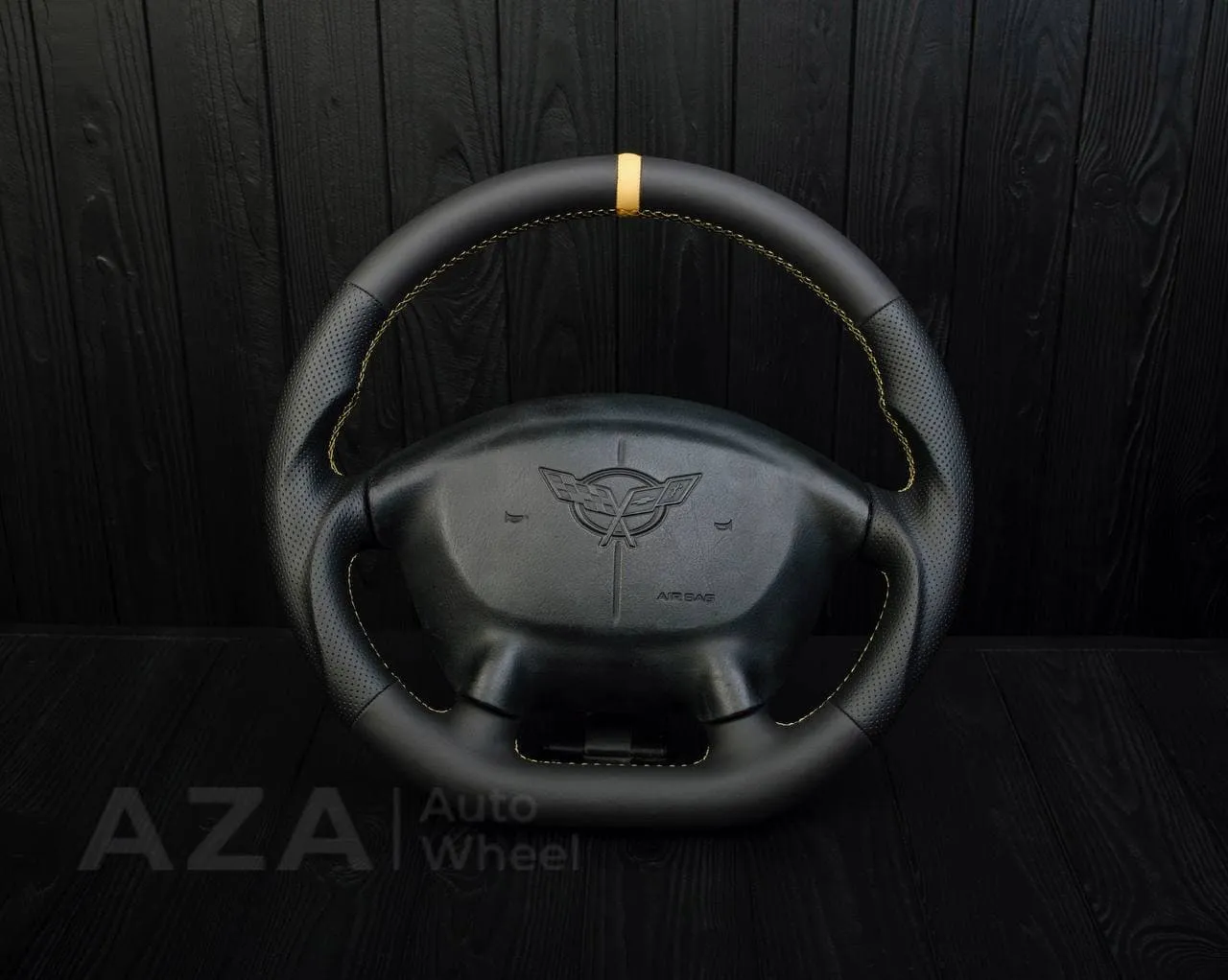 Steering wheel 1997-2004 Corvette C5 Reduced diameter Napa/Perforated leather/Yellow stripe