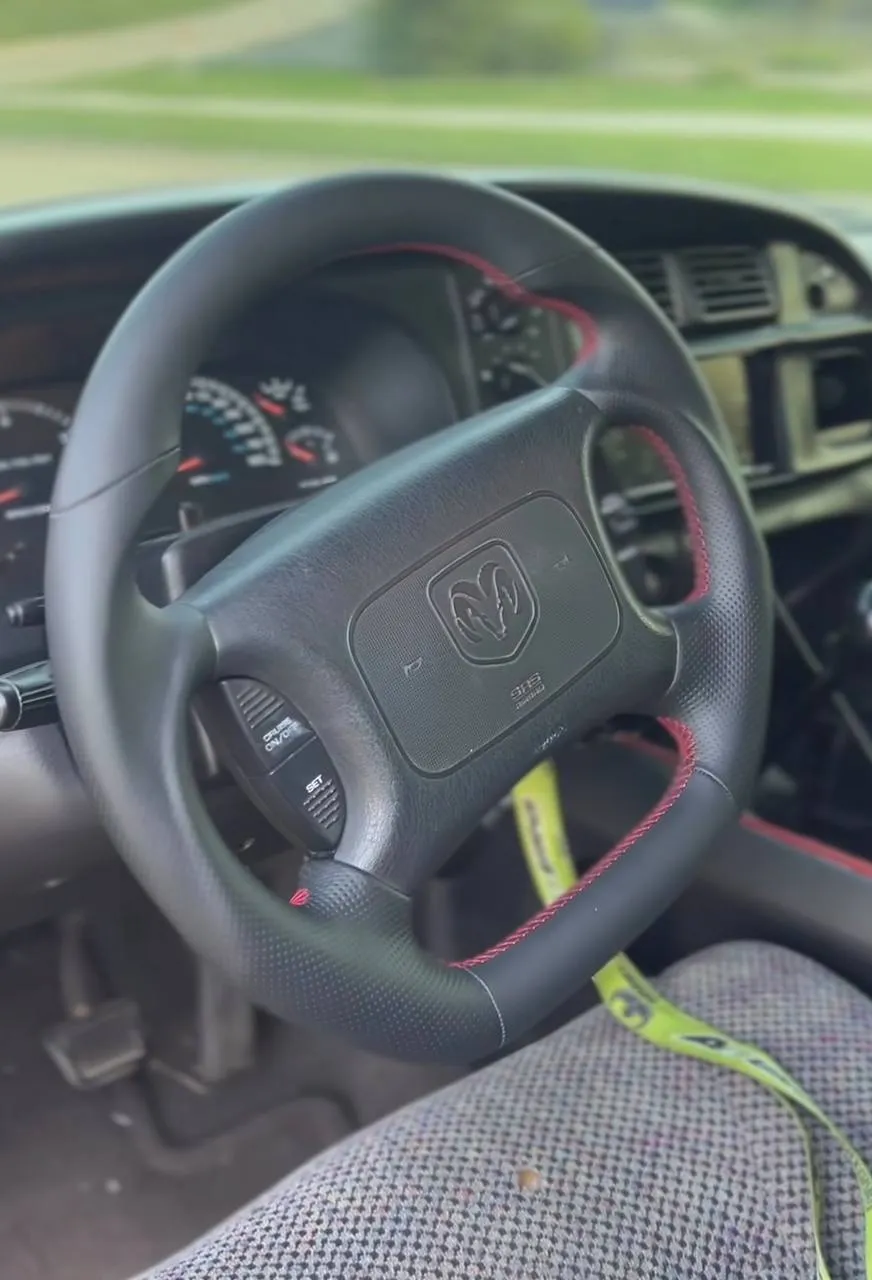 Steering wheel DODGE RAM 2ND GEN 1998-2002 Perforated leather/Napa - Image 17