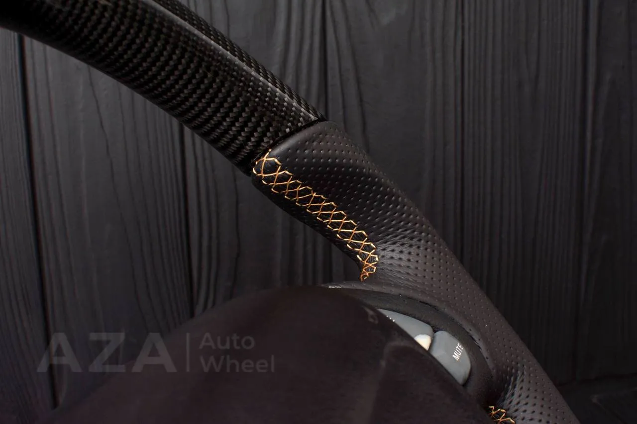 Steering wheel Chevrolet Camaro 2000-2002 (with or without logo) Carbon fiber/Perforated leather/Gold stripe - Image 9