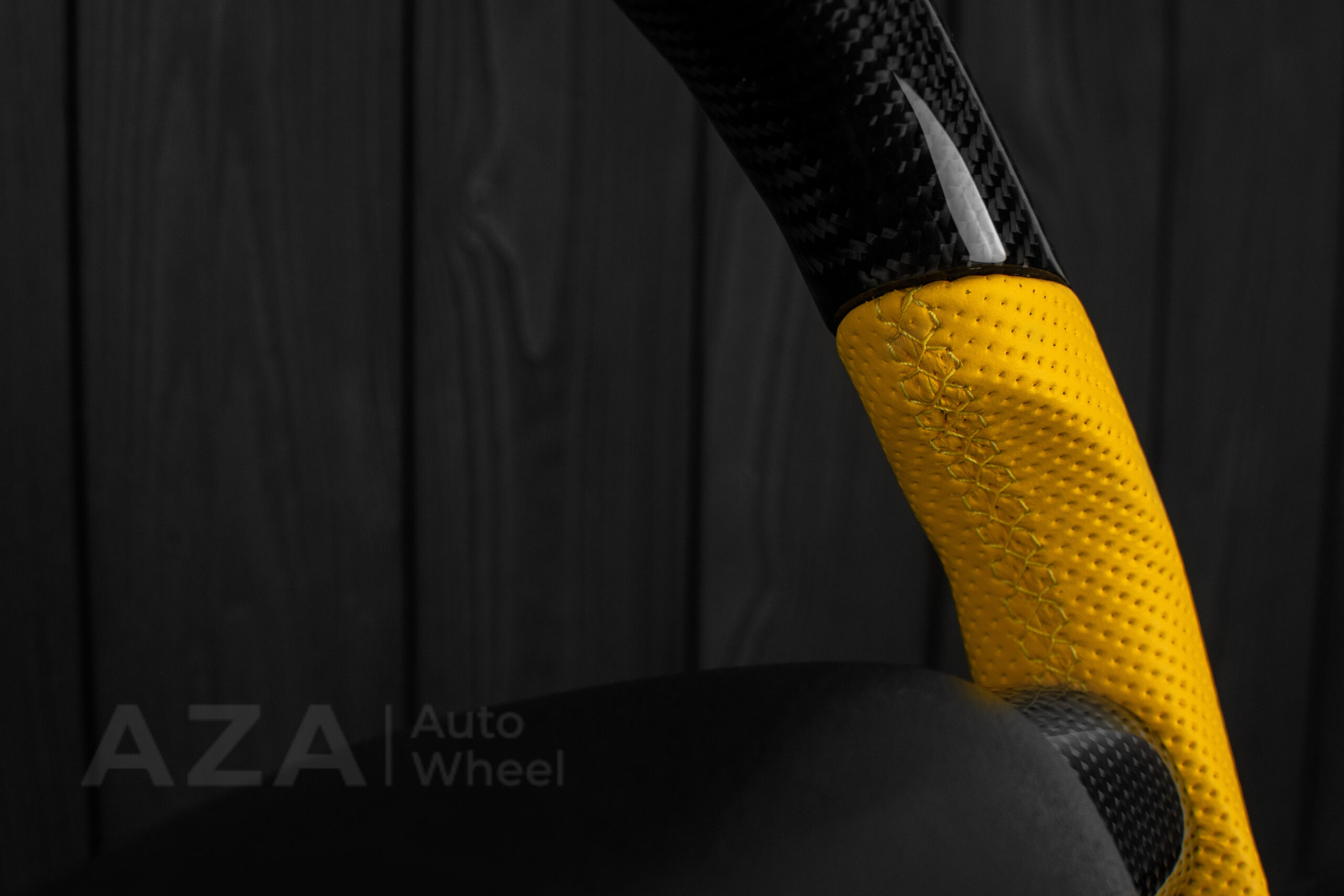 Steering wheel Pontiac GTO (2004 -2006) Carbon fiber/Perforated leather/Yellow stripe - Image 8