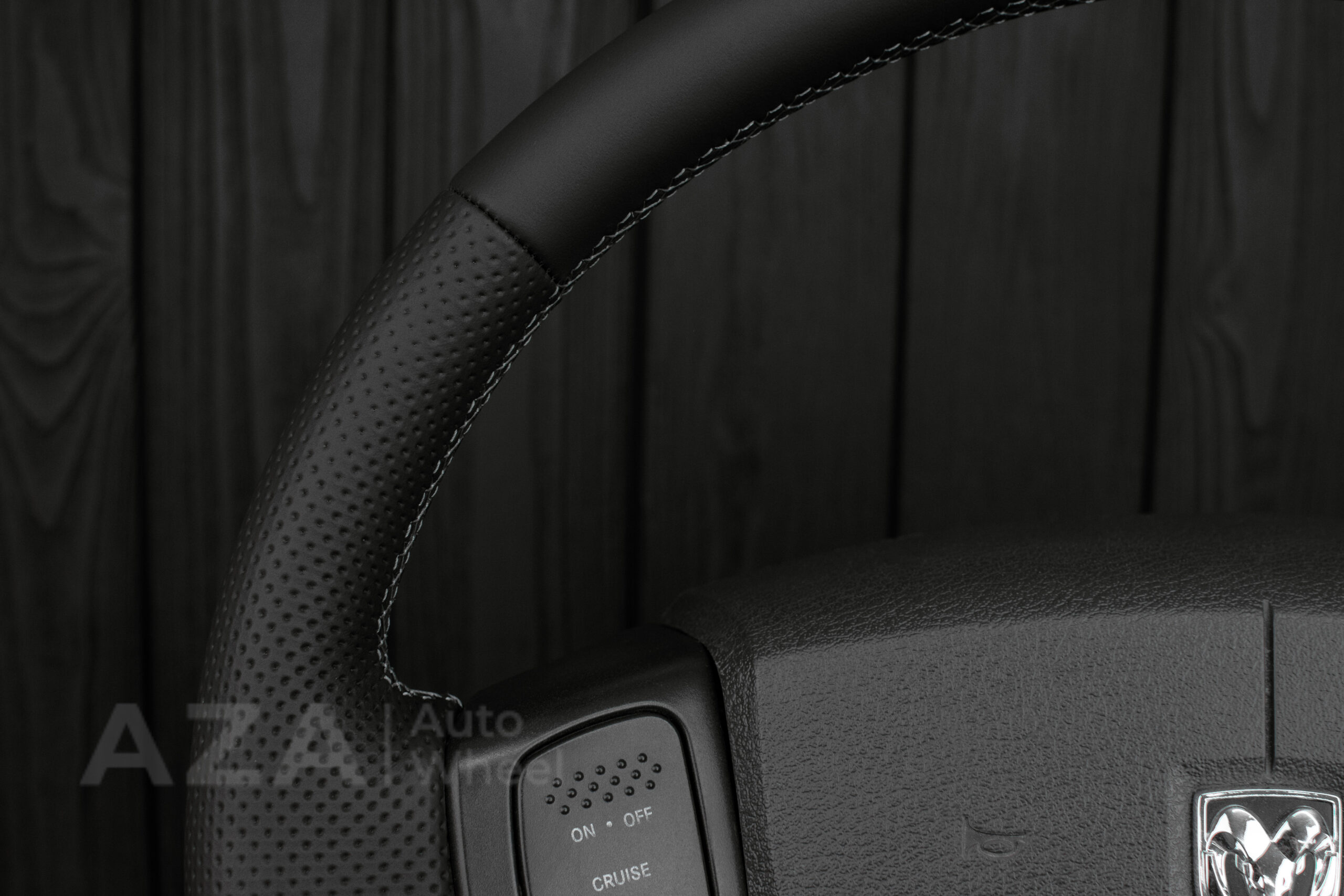 Steering Wheel Dodge Ram 2004-2008 Perforated leather/Napa - Image 7