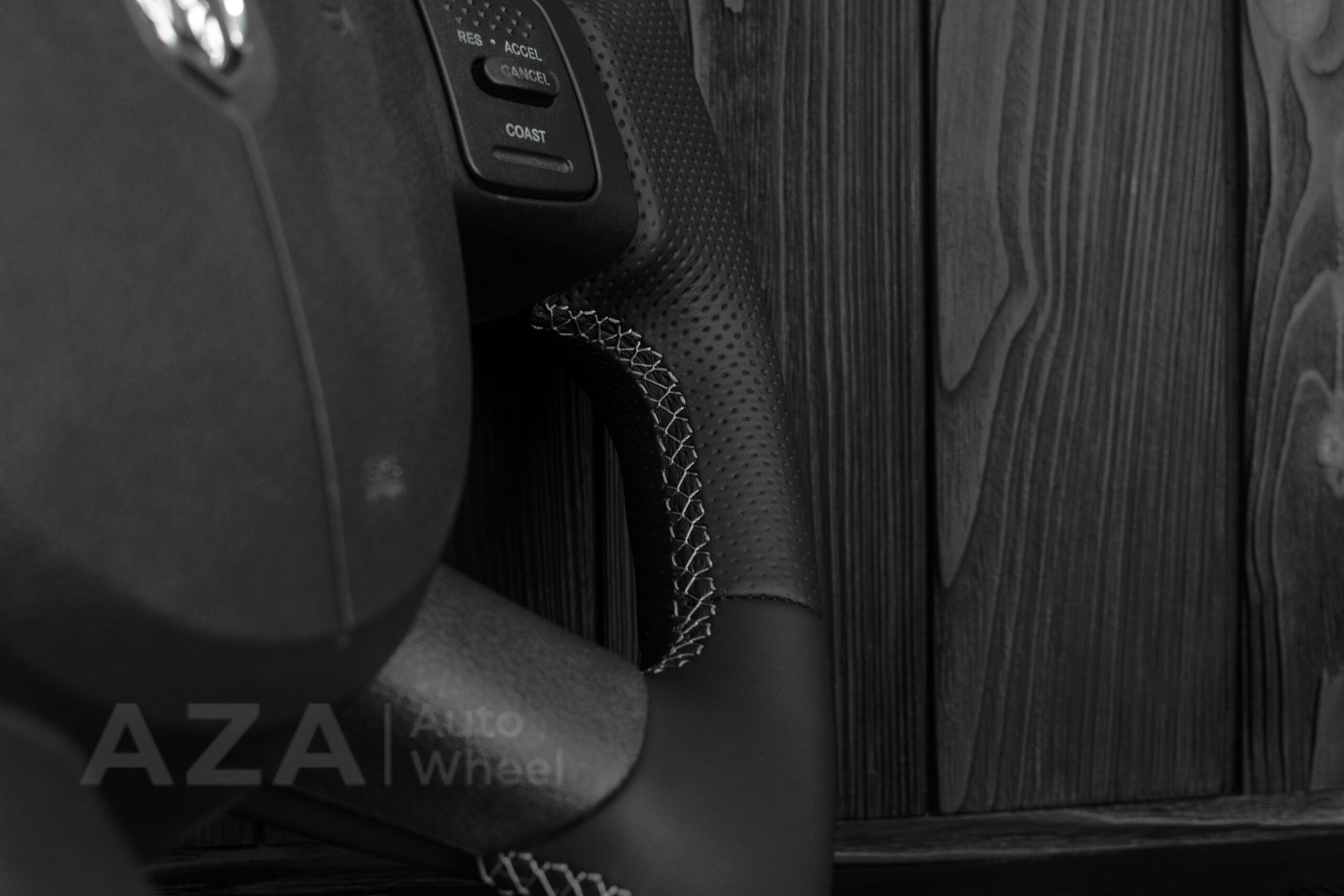 Steering Wheel Dodge Ram 2004-2008 Perforated leather/Napa - Image 16