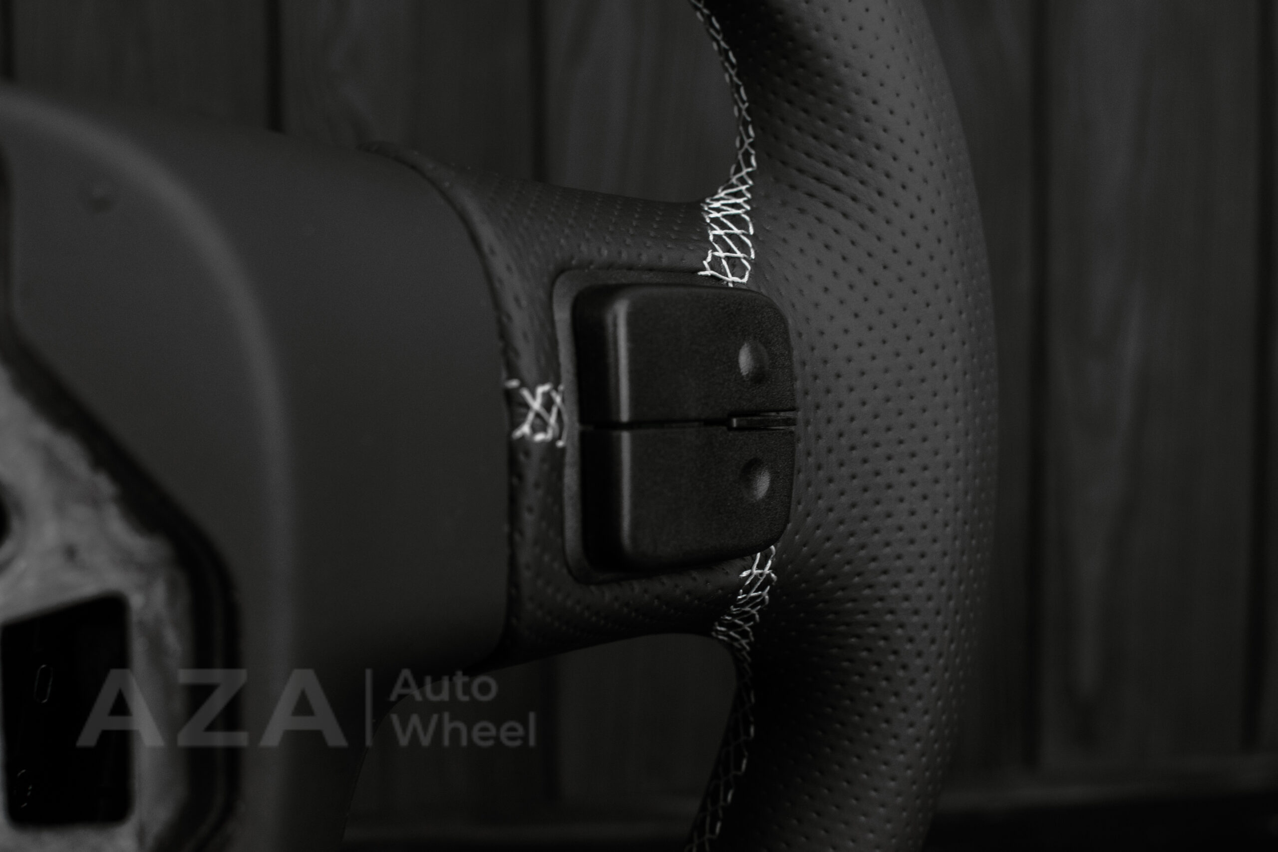 Steering wheel GMC Sierra Silverado Denali 2014-2018 Perforated Leather/Carbon Fiber/Silver accents - Image 20