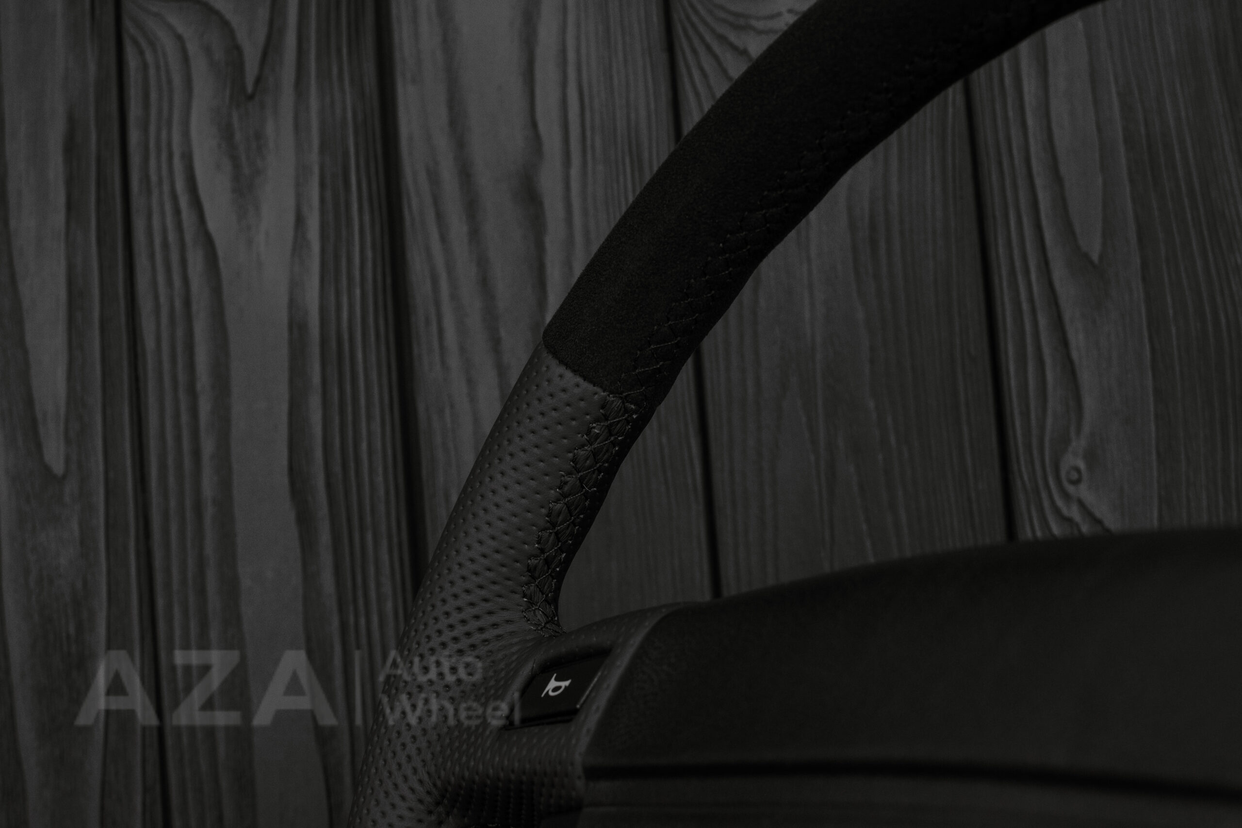 Steering wheel Fox Body Ford Mustang GT Cobra SVT Roush Perforated Leather/Alcantara - Image 14