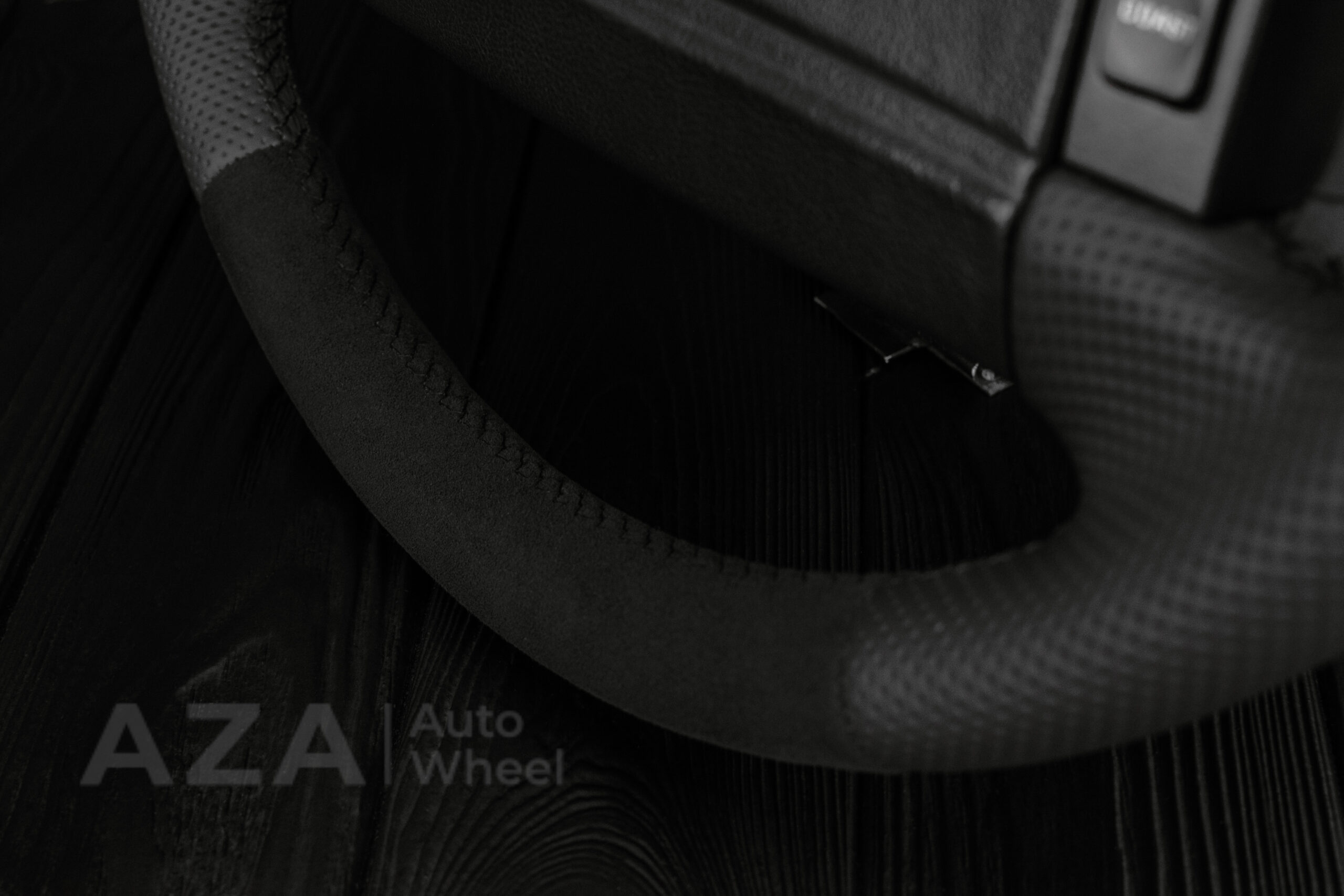 Steering wheel Fox Body Ford Mustang GT Cobra SVT Roush Perforated Leather/Alcantara - Image 18