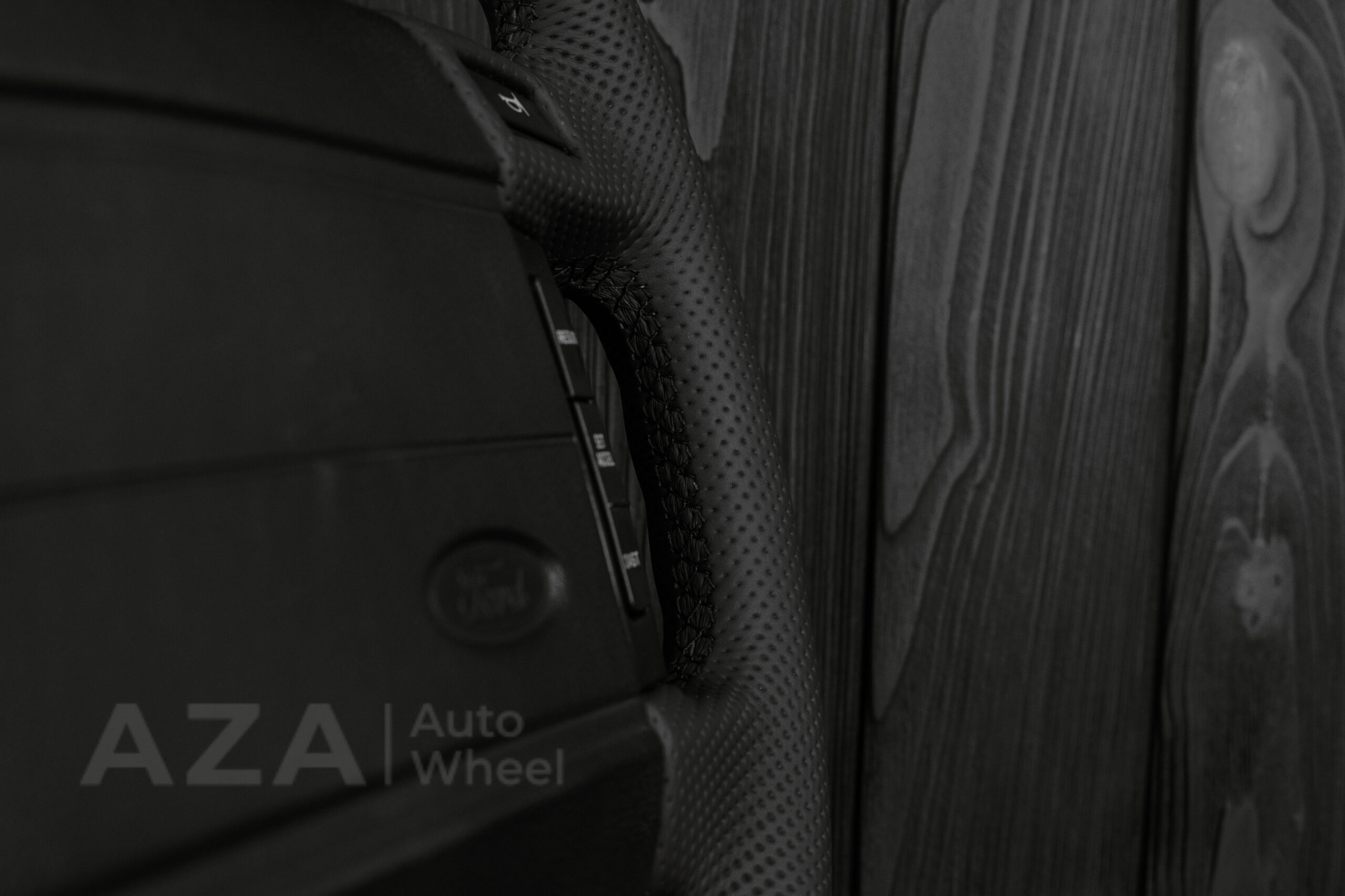 Steering wheel Fox Body Ford Mustang GT Cobra SVT Roush Perforated Leather/Alcantara - Image 23