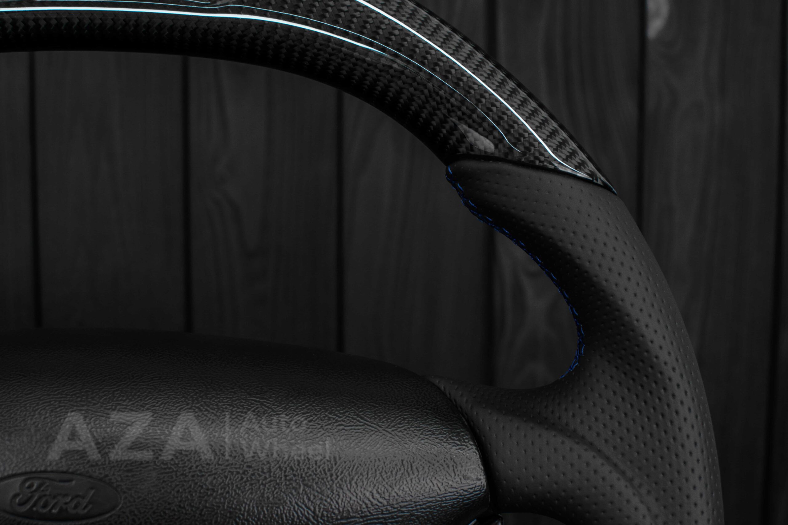 Steering wheel Ford F150 Lightning SVT/Ranger/Explorer 99-2004 Carbon Fiber/Perforated leather/Rev LED - Image 17