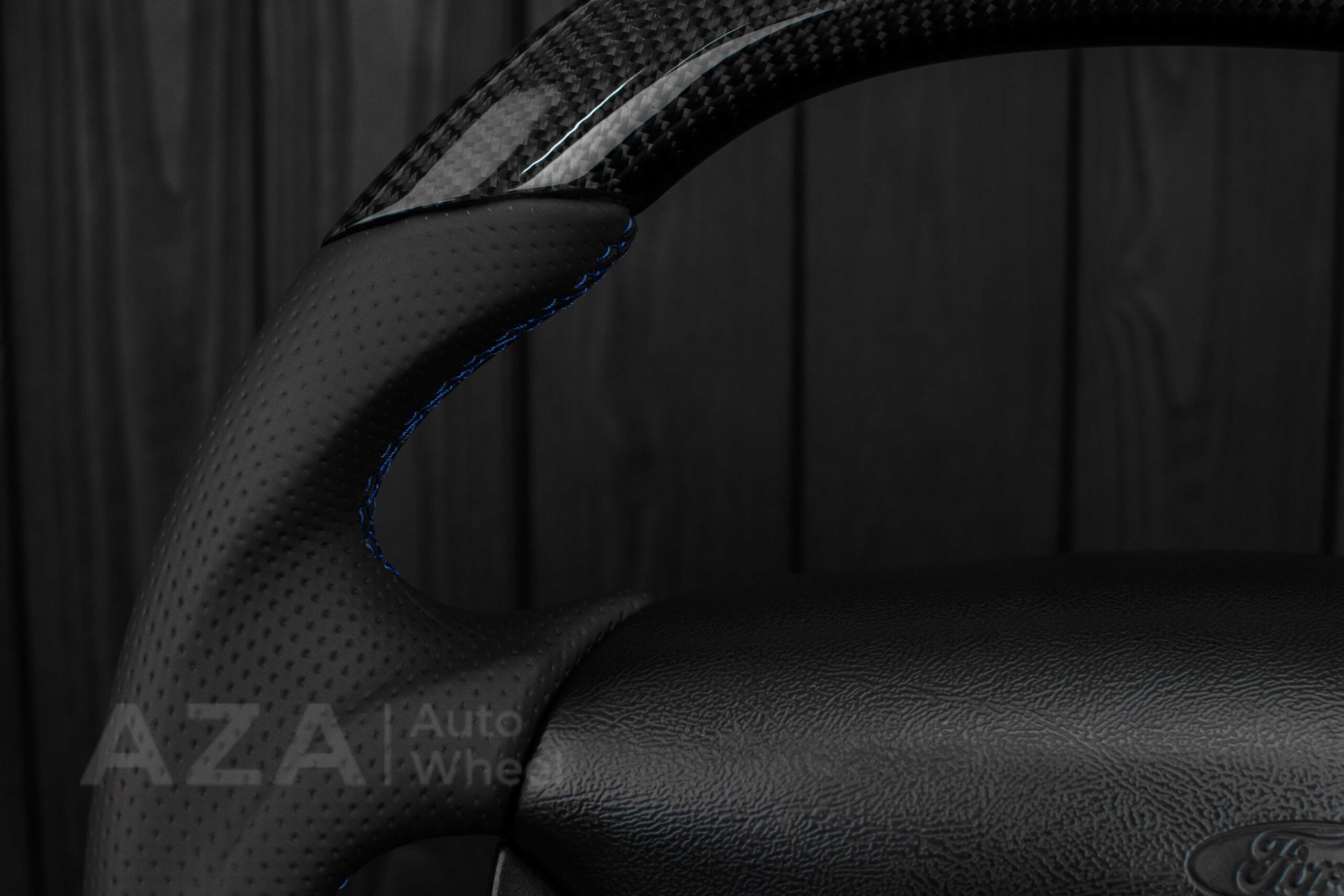 Steering wheel Ford F150 Lightning SVT/Ranger/Explorer 99-2004 Carbon Fiber/Perforated leather/Rev LED - Image 16