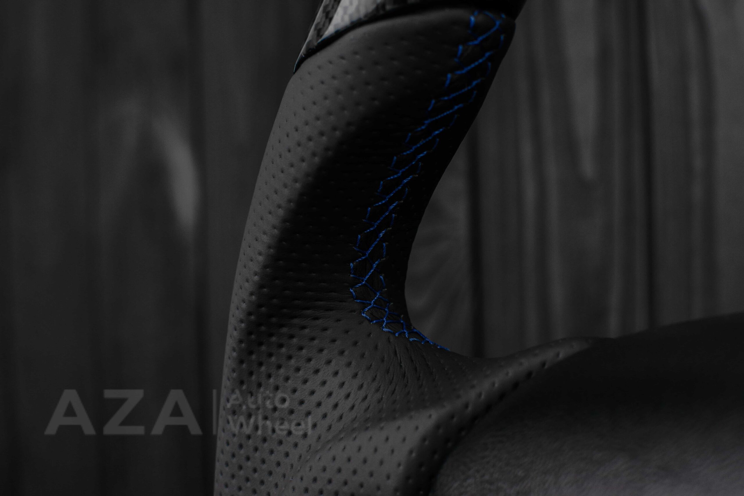 Steering wheel Ford F150 Lightning SVT/Ranger/Explorer 99-2004 Carbon Fiber/Perforated leather/Rev LED - Image 24