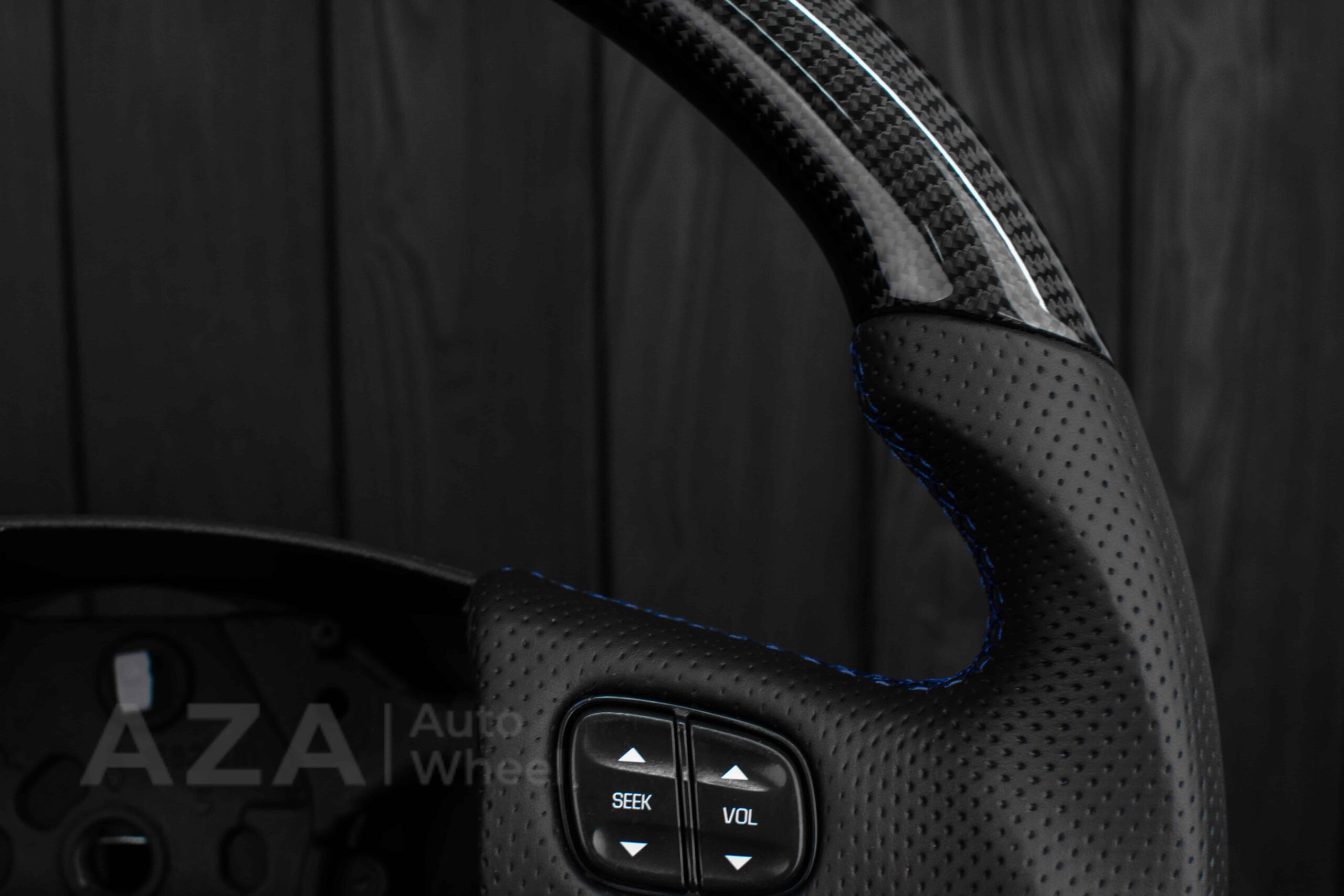 Steering wheel GM, Silverado, Sierra, Yukon, H2, Trailblazer (2003+) Carbon fiber/Perforated leather/Blue details - Image 26