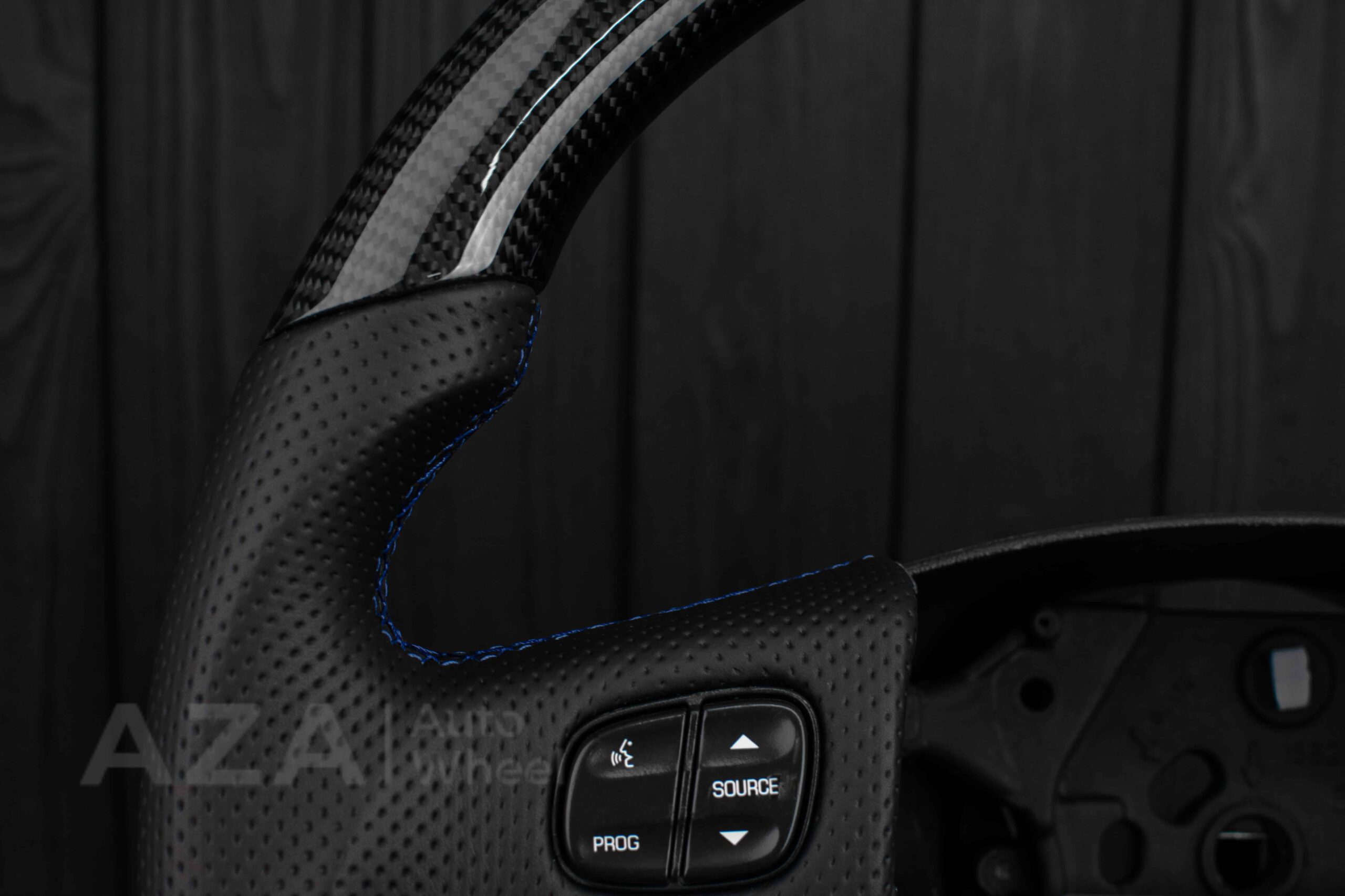 Steering wheel GM, Silverado, Sierra, Yukon, H2, Trailblazer (2003+) Carbon fiber/Perforated leather/Blue details - Image 25