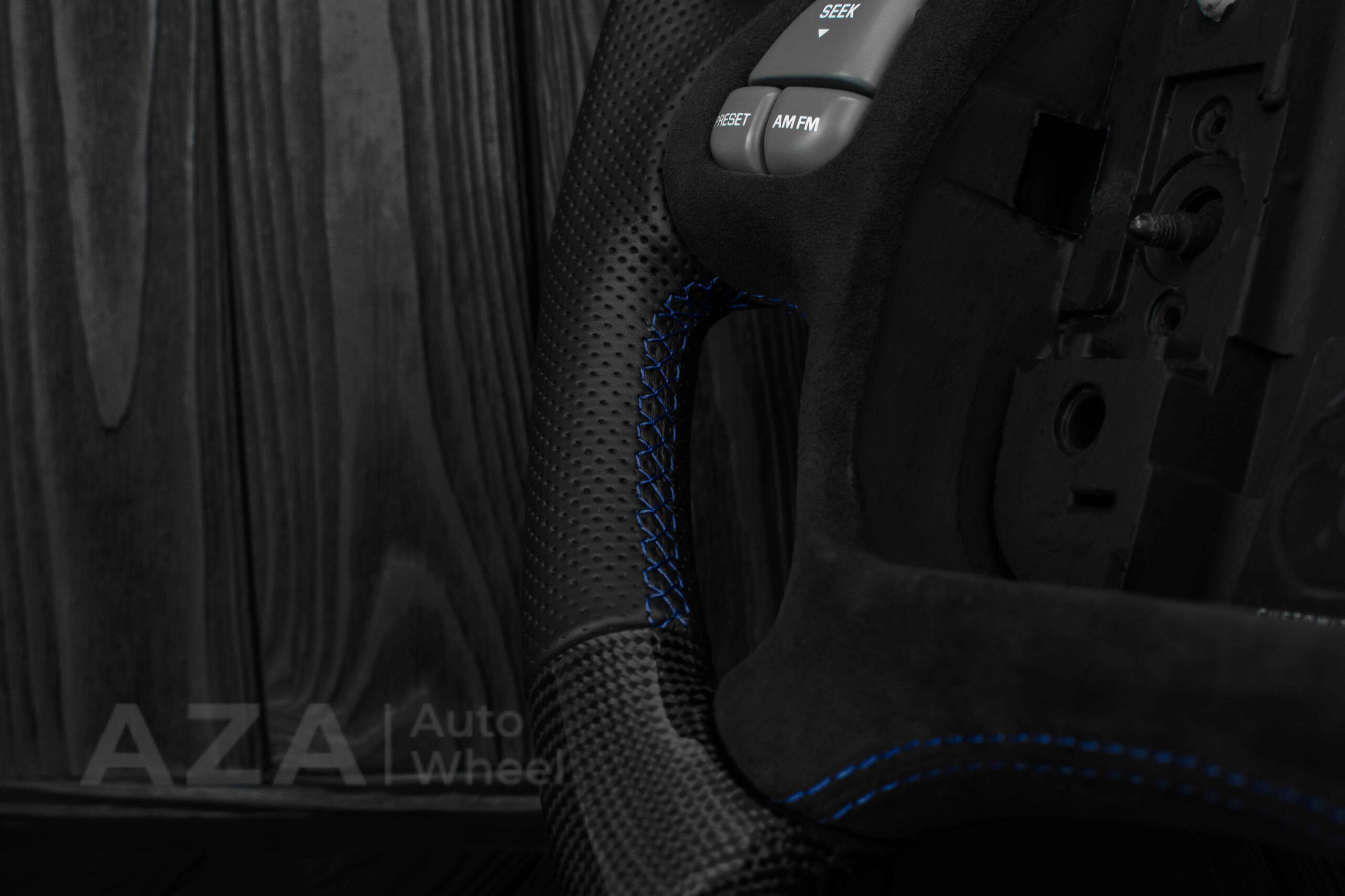 Steering wheel Pontiac Firebird/Trans Am Carbon fiber/Alcantara/Blue Accents - Image 18
