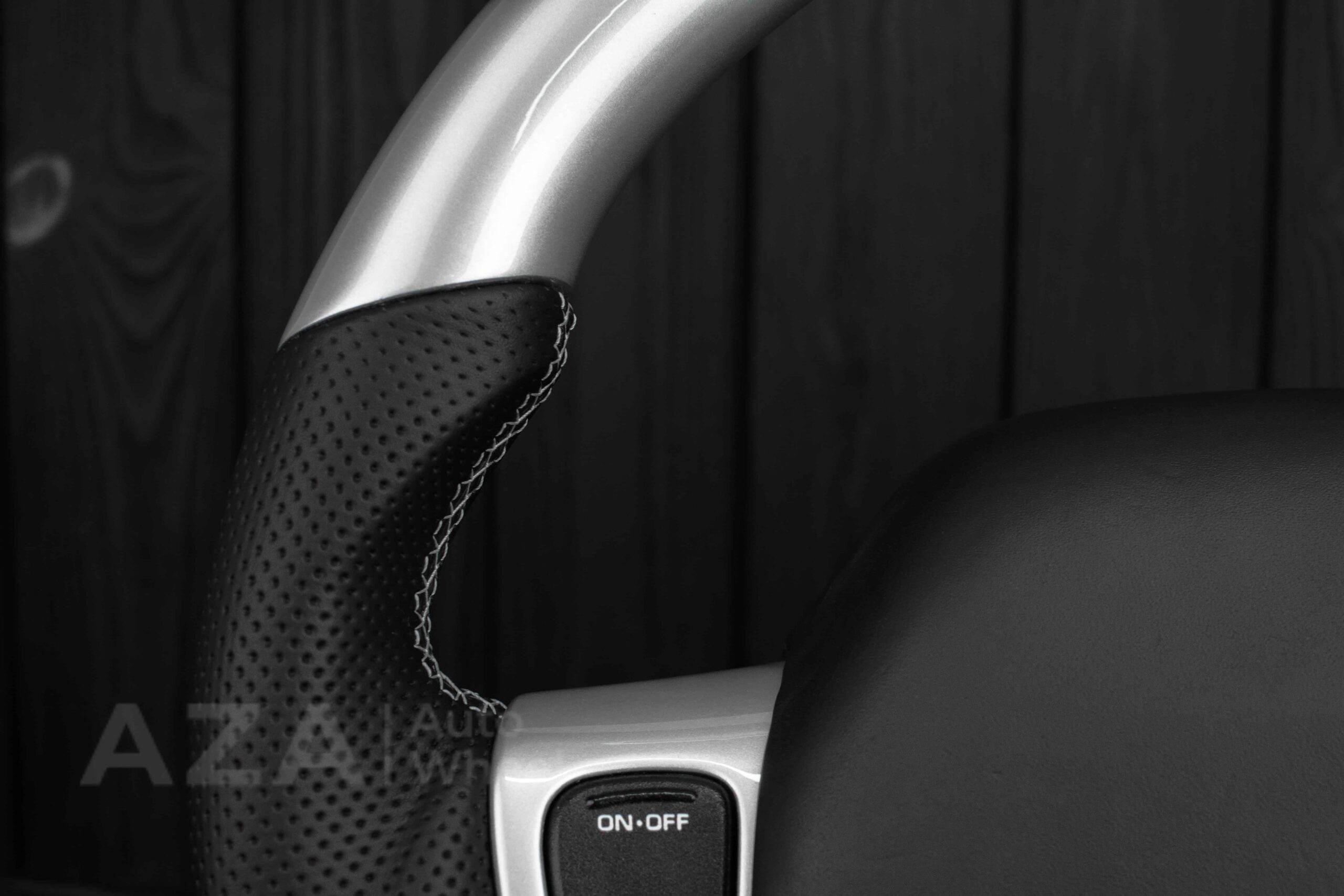 Steering wheel Plymouth/Chrysler Prowler Silver/Perforated leather/Black stripe - Image 8