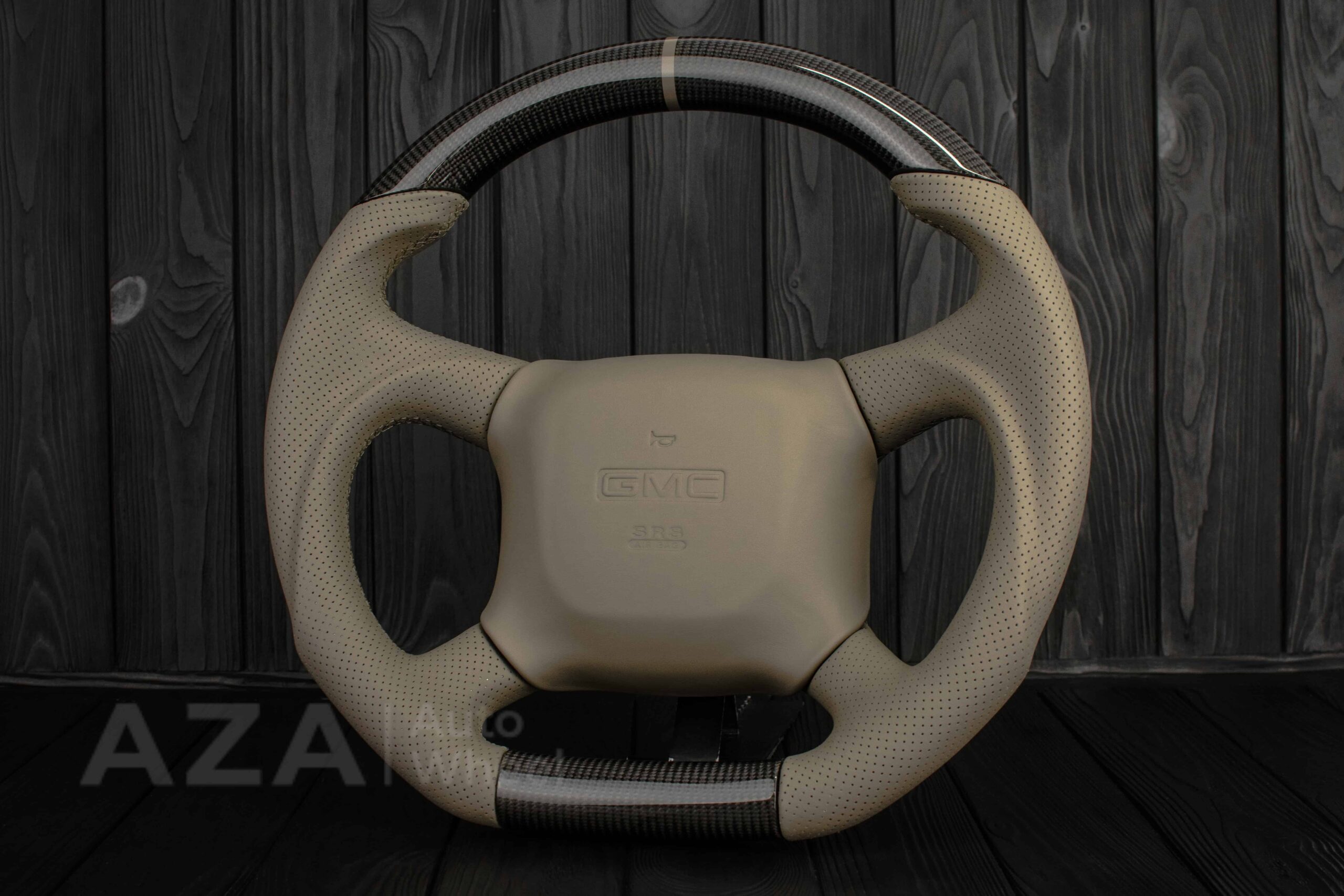 Steering wheel GM, Silverado, Sierra, Escalade, Yukon, S10, Blazer, Tahoe, Suburban (1998-2002) Carbon fiber/Perforated leather/Tan Accents - Image 2