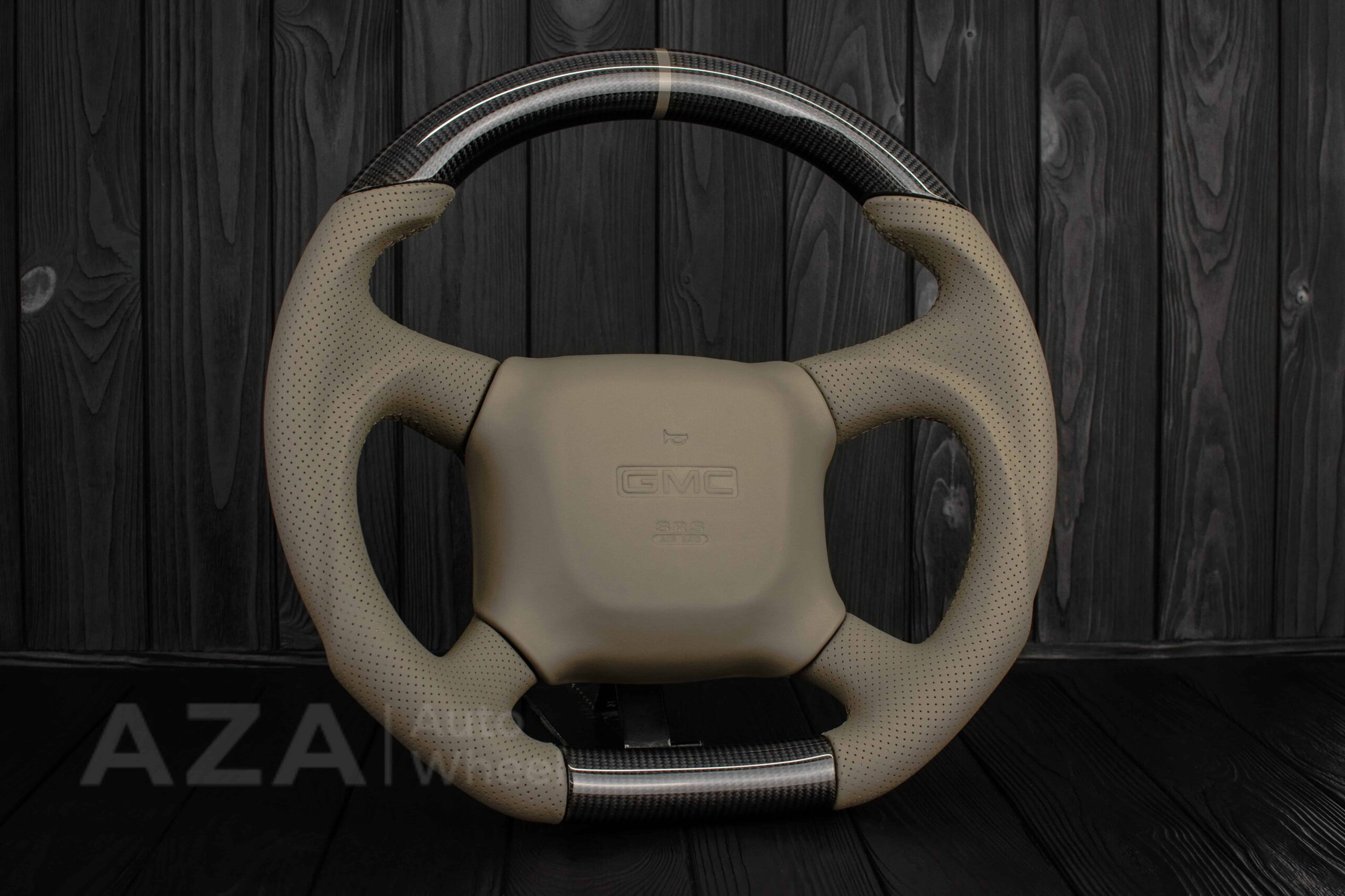 Steering wheel GM, Silverado, Sierra, Escalade, Yukon, S10, Blazer, Tahoe, Suburban (1998-2002) Carbon fiber/Perforated leather/Tan Accents - Image 4