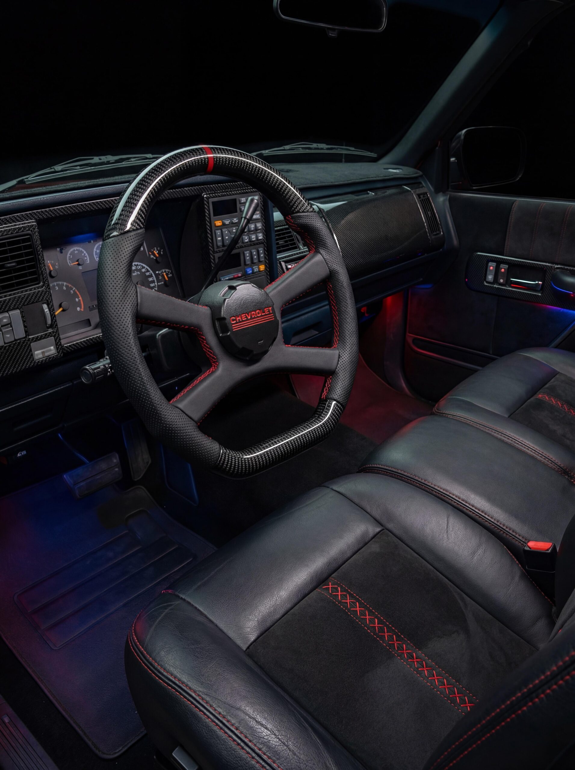 Custom GM, OBS, C/K Chevrolet Silverado, Sierra, Denali (1988-1994) Carbon Fiber interior Kit - Image 2