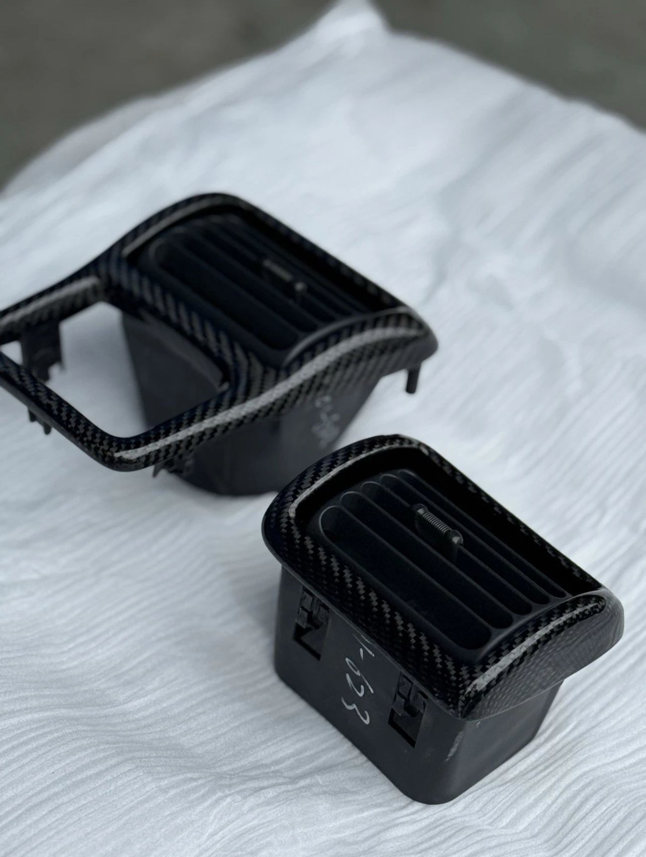 1997-2002 chevrolet Camaro Dash Left Right AC Air Vents Carbon Fiber
