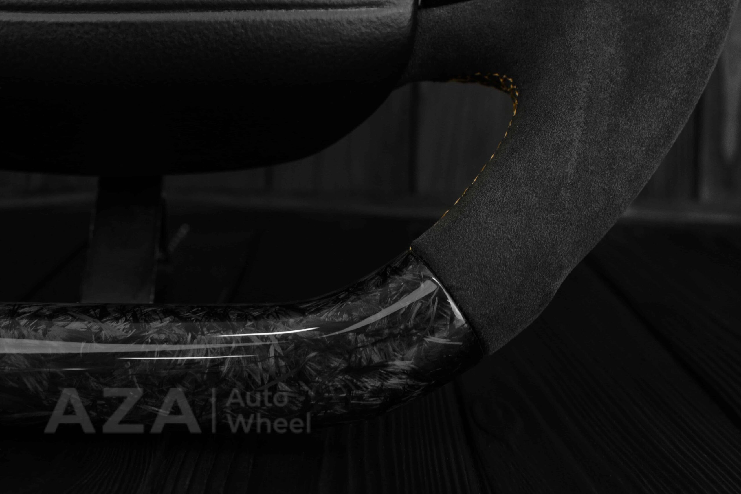 Steering wheel Ford F150/F250/F350 97-2007 Alcantara/Forged Carbon/Rev display - Image 10