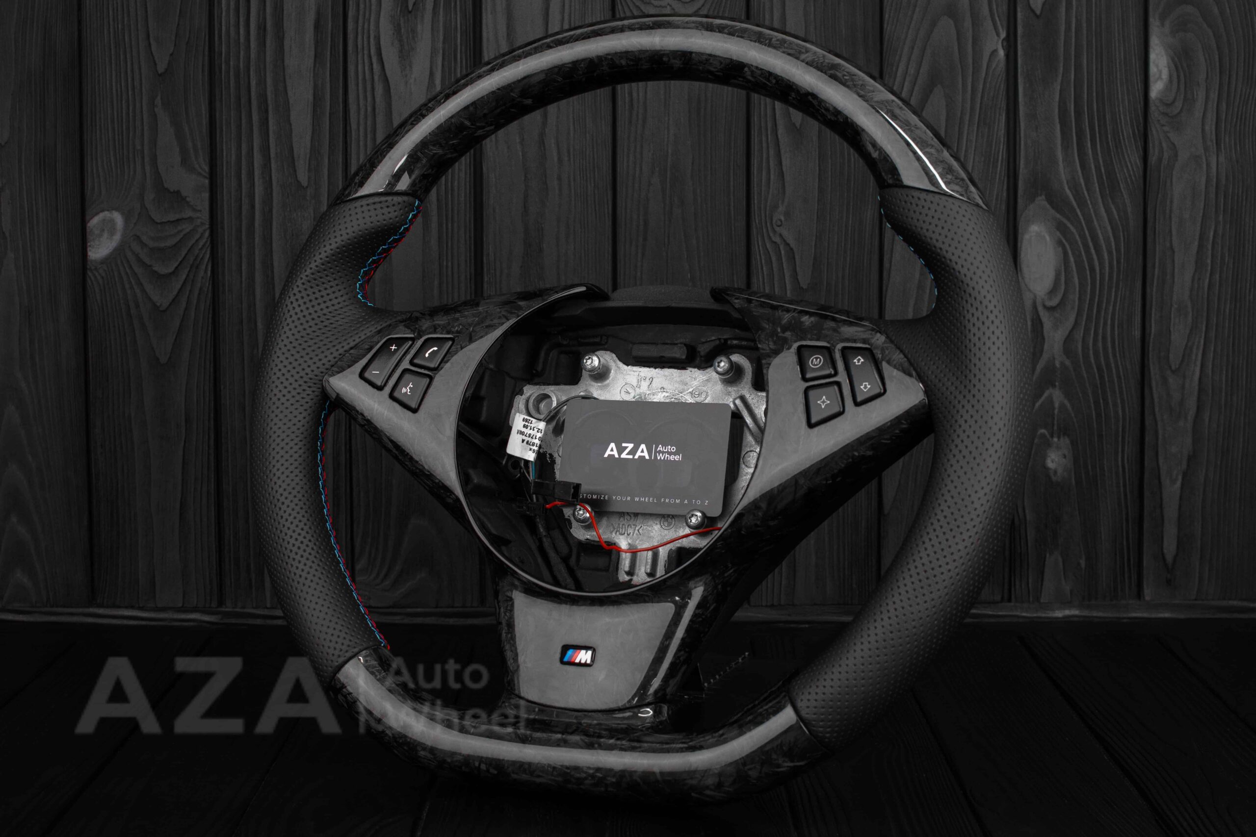 Steering wheel BMW E6X Forged carbon fiber/Perforated leather - Image 18