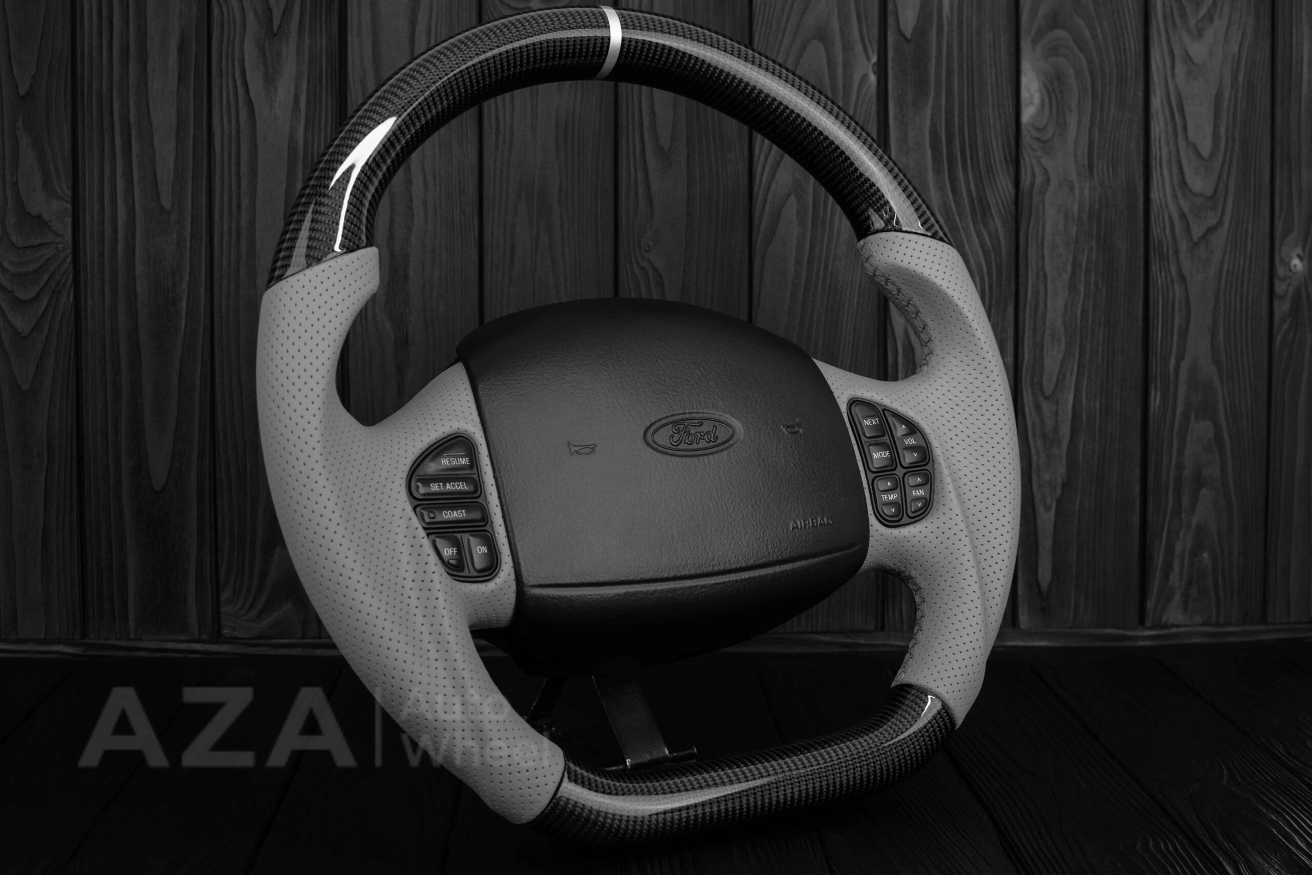 Steering wheel Ford Excursion F250/F350 Carbon Fiber/Perforated leather/Silver stripe - Image 5