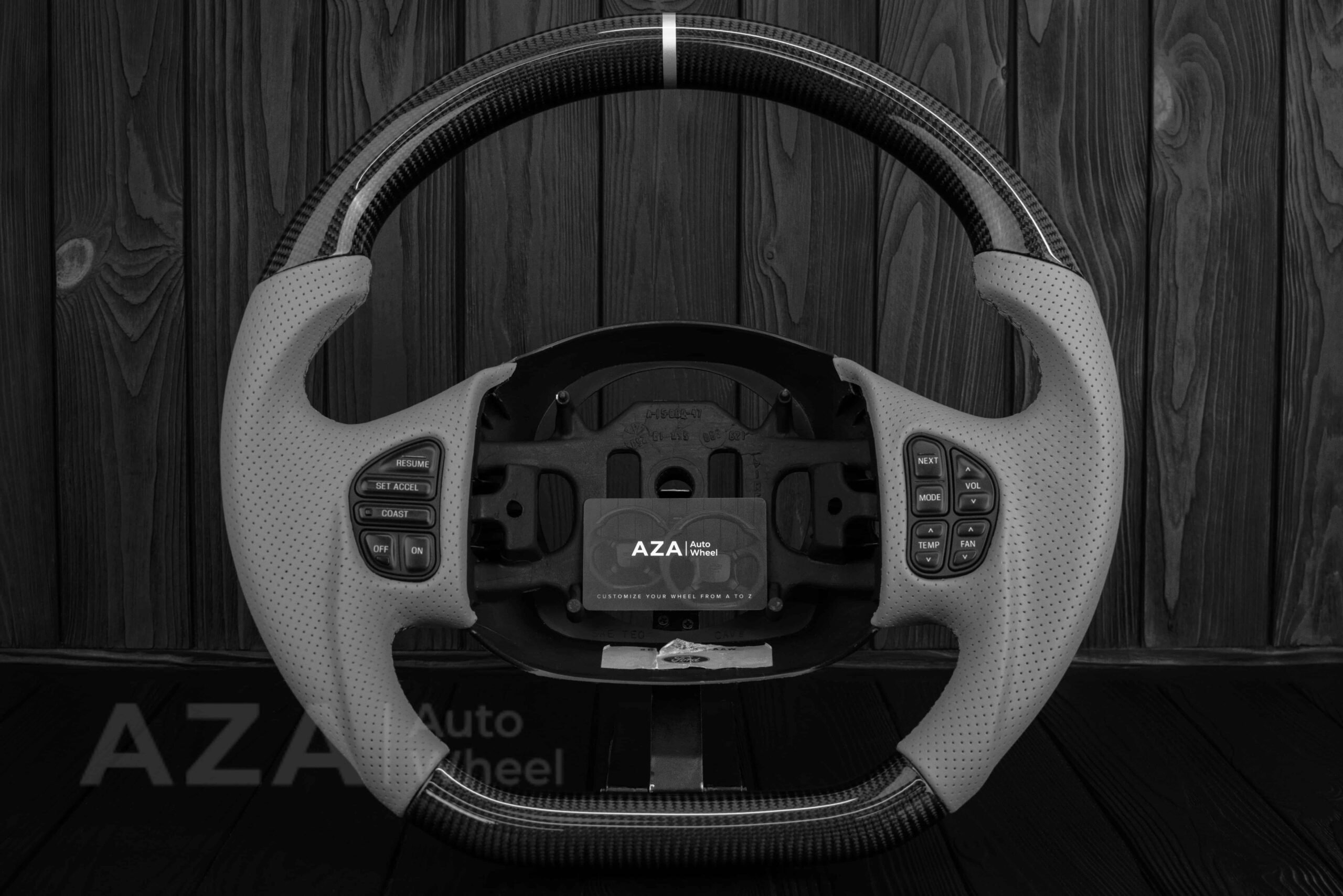 Steering wheel Ford Excursion F250/F350 Carbon Fiber/Perforated leather/Silver stripe - Image 14